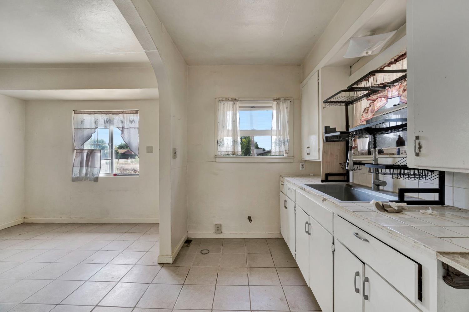 6071 S Clara, Fresno, CA 93706