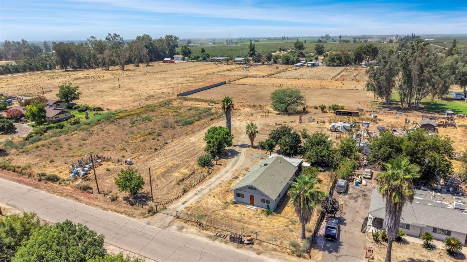 6071 S Clara, Fresno, CA 93706