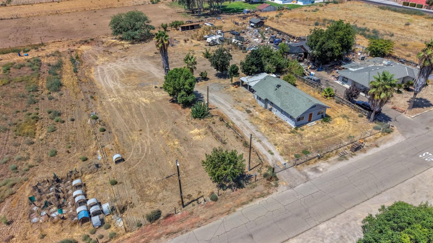 6071 S Clara, Fresno, CA 93706