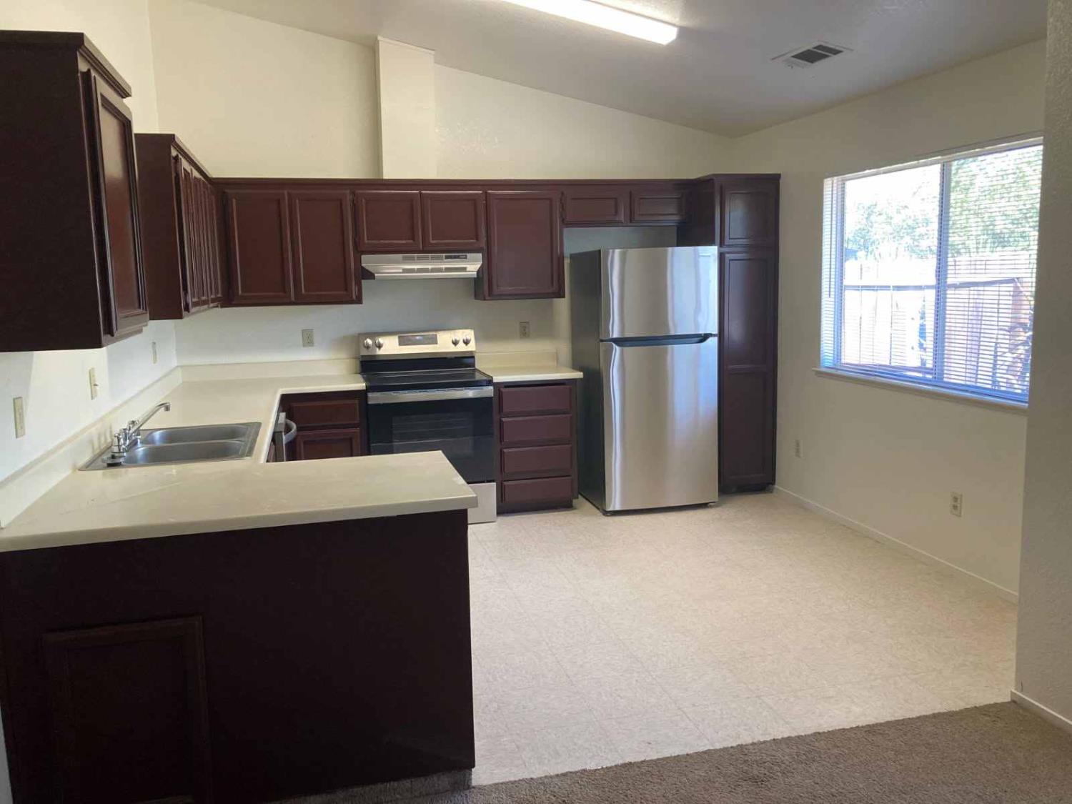 12473 Georgia Lane, Madera, CA 93637