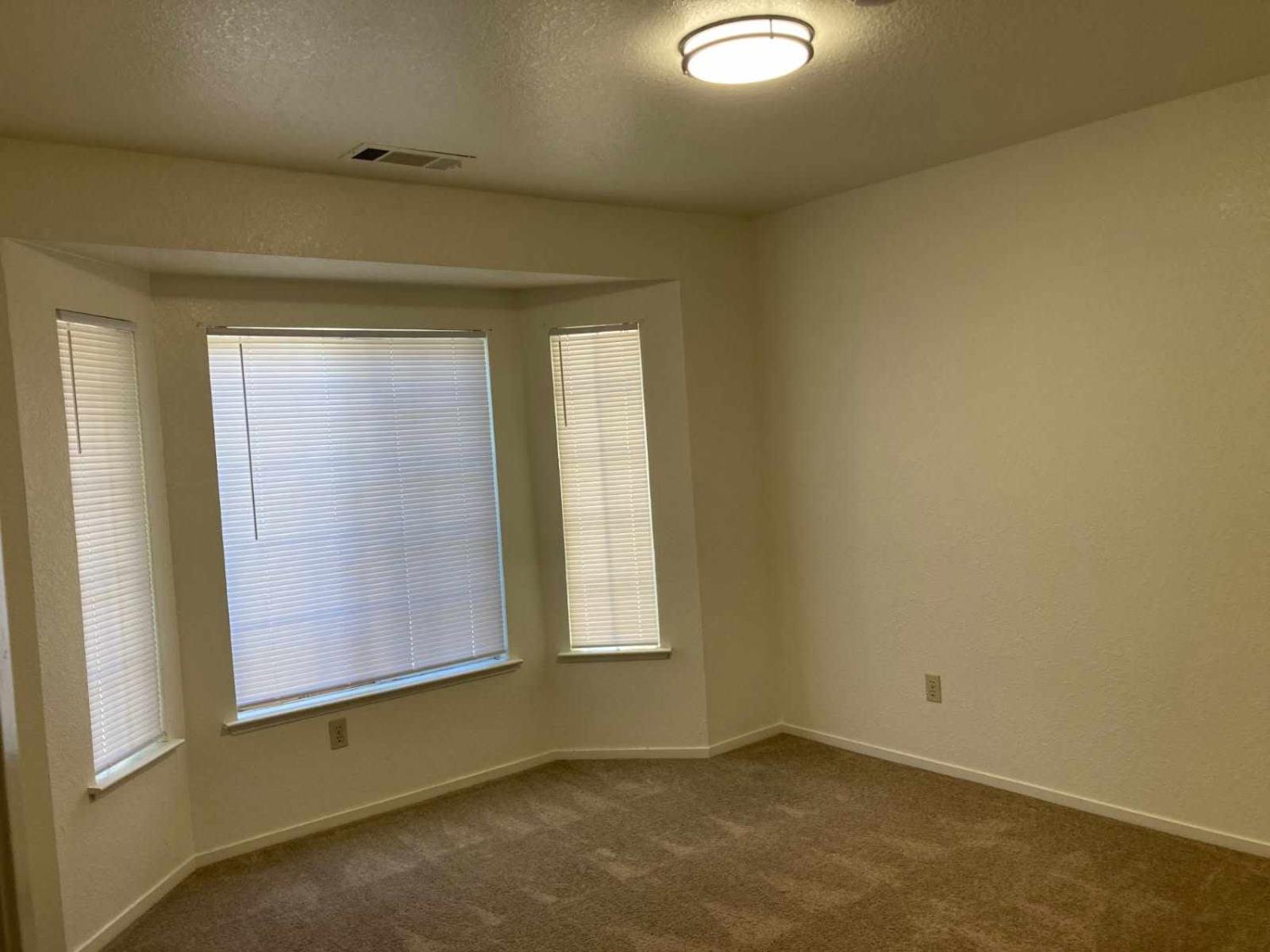 12473 Georgia Lane, Madera, CA 93637