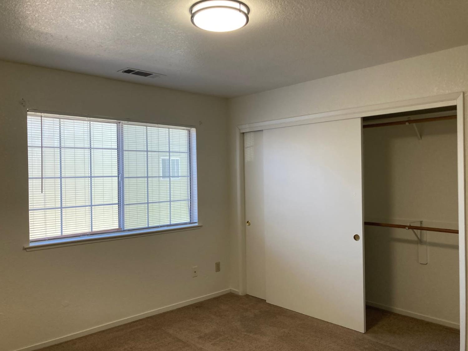 12473 Georgia Lane, Madera, CA 93637