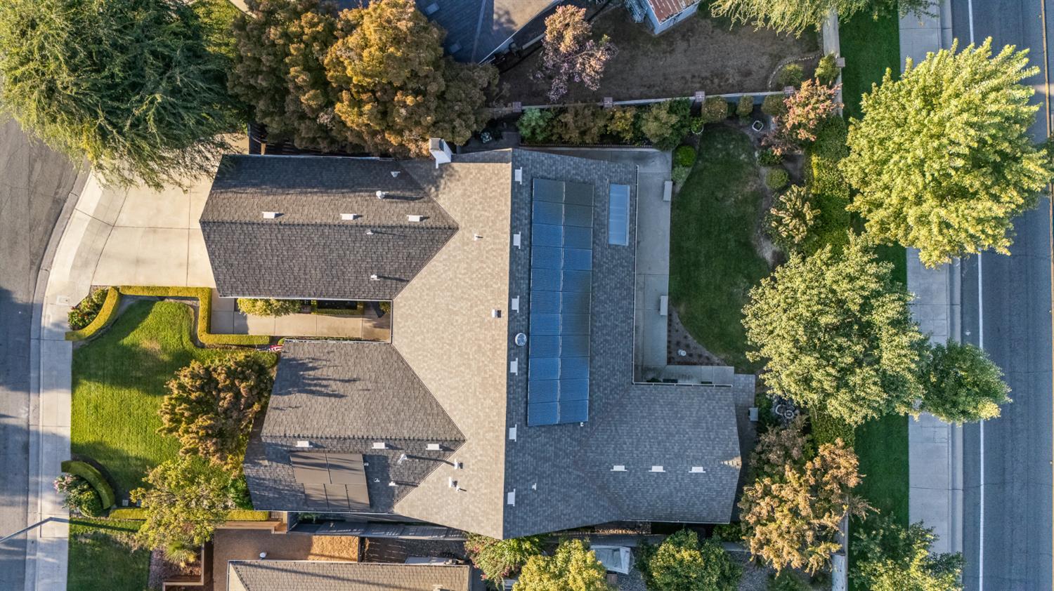 709 E Wood Duck Cir, Fresno, CA 93730