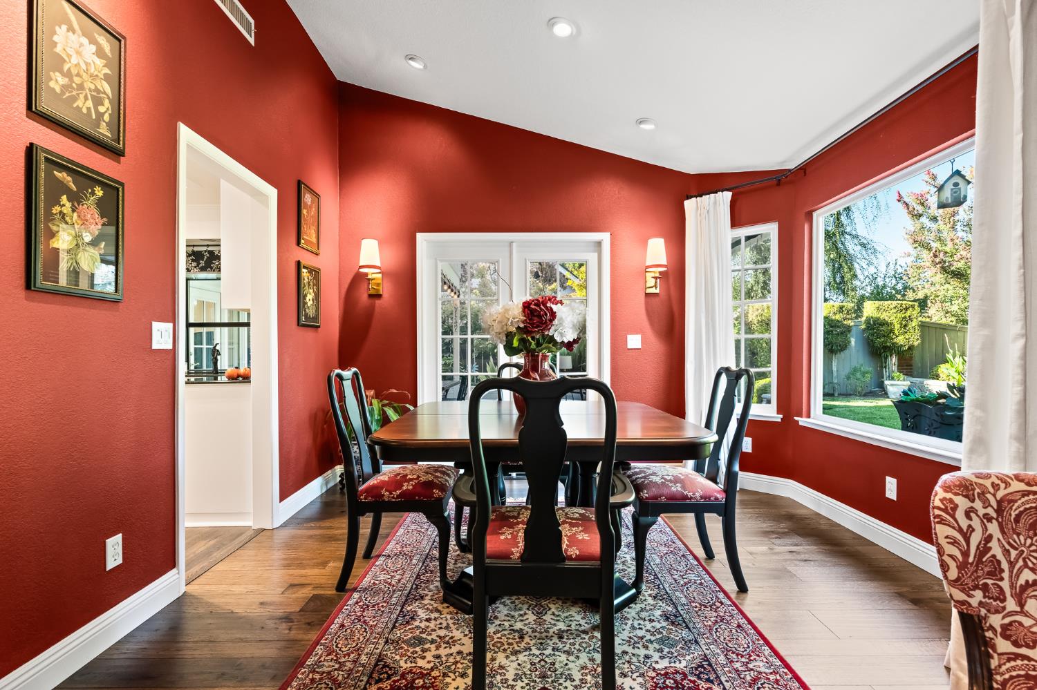 709 E Wood Duck Cir, Fresno, CA 93730