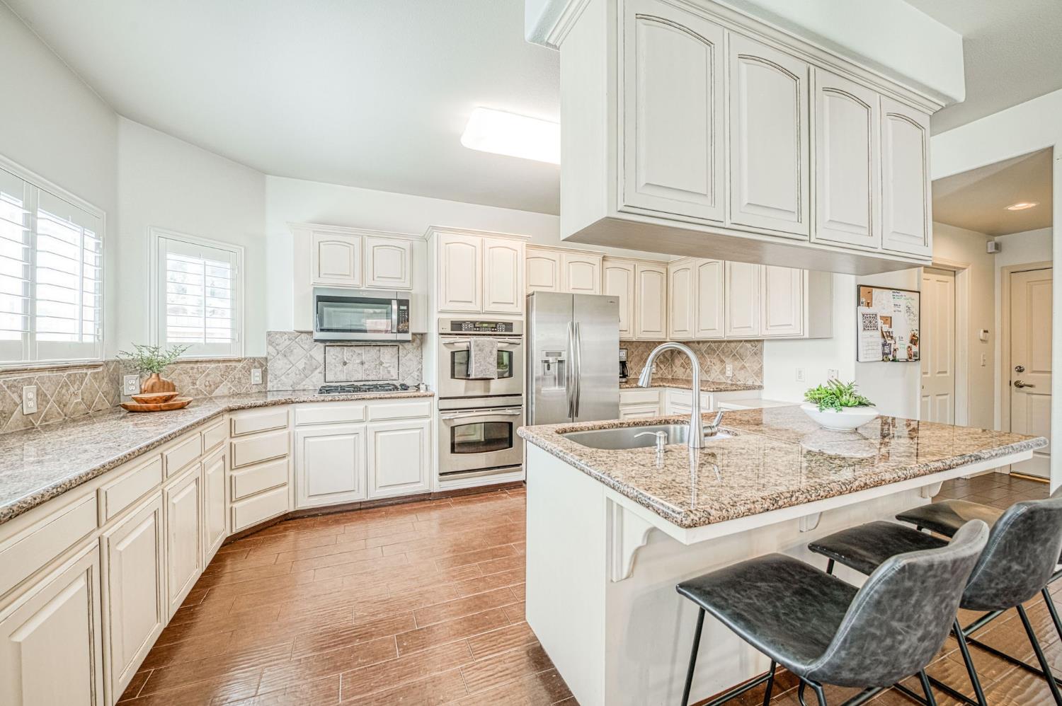 1173 E Carnoustie Ave, Fresno, CA 93730