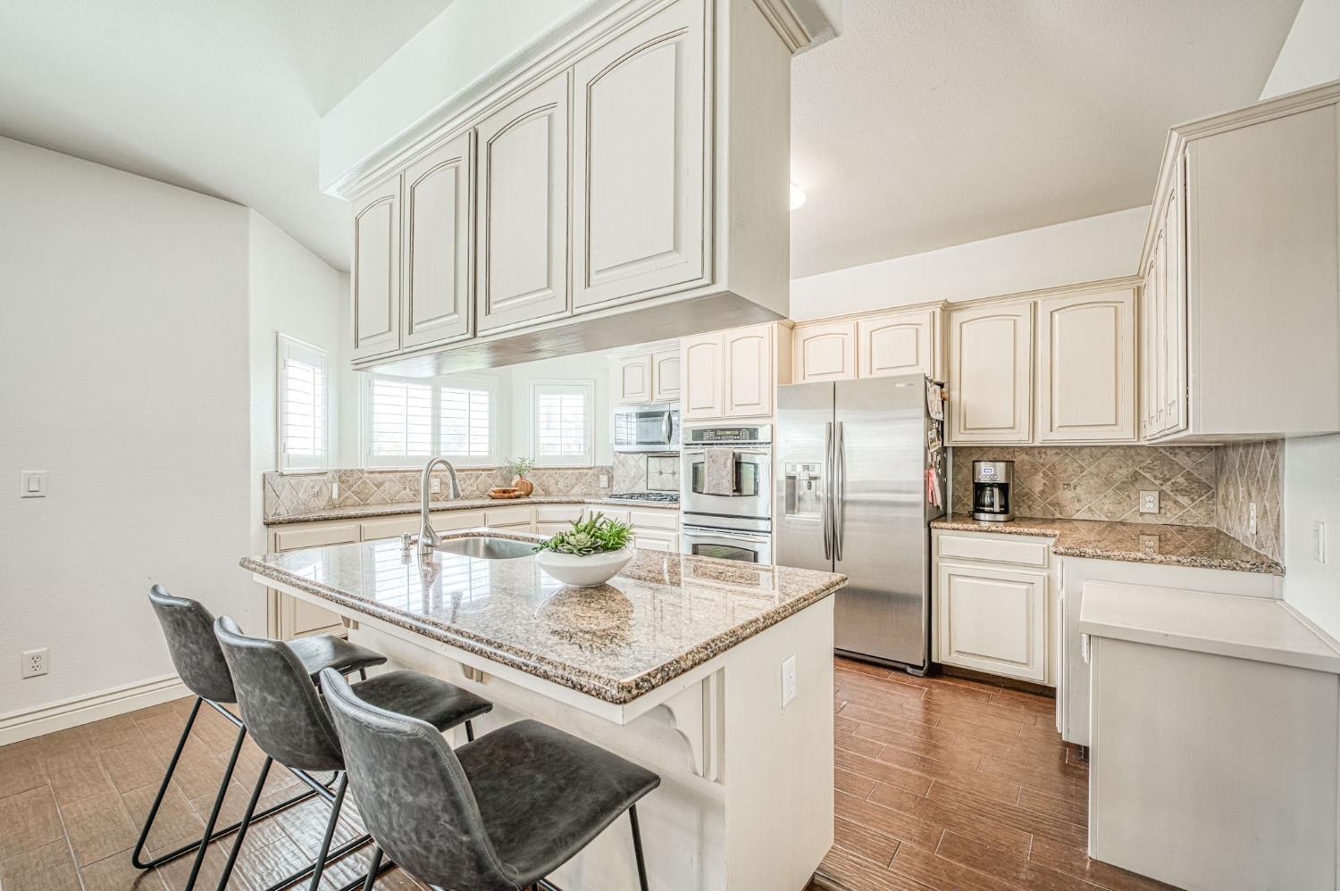 1173 E Carnoustie Ave, Fresno, CA 93730