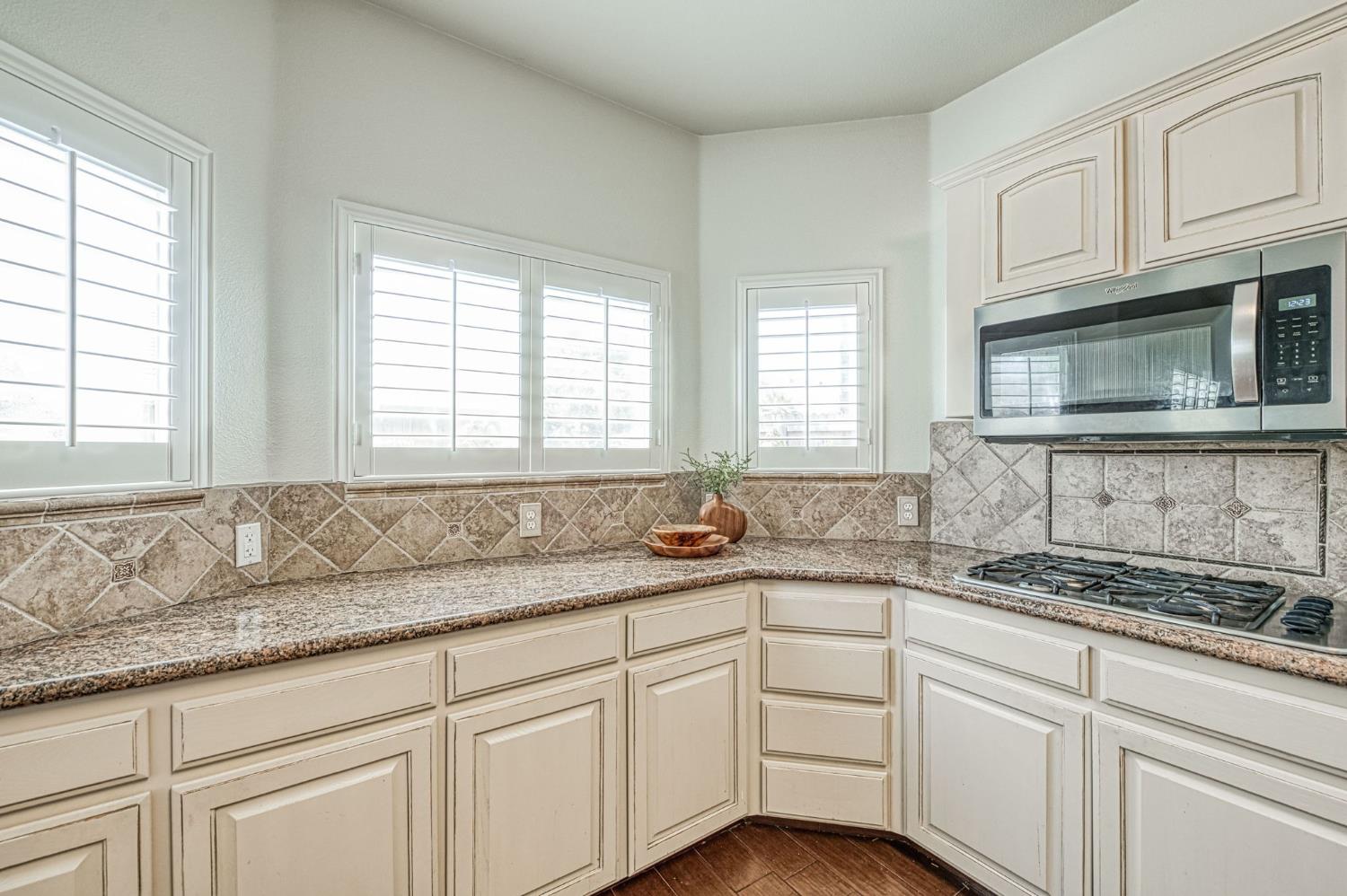 1173 E Carnoustie Ave, Fresno, CA 93730