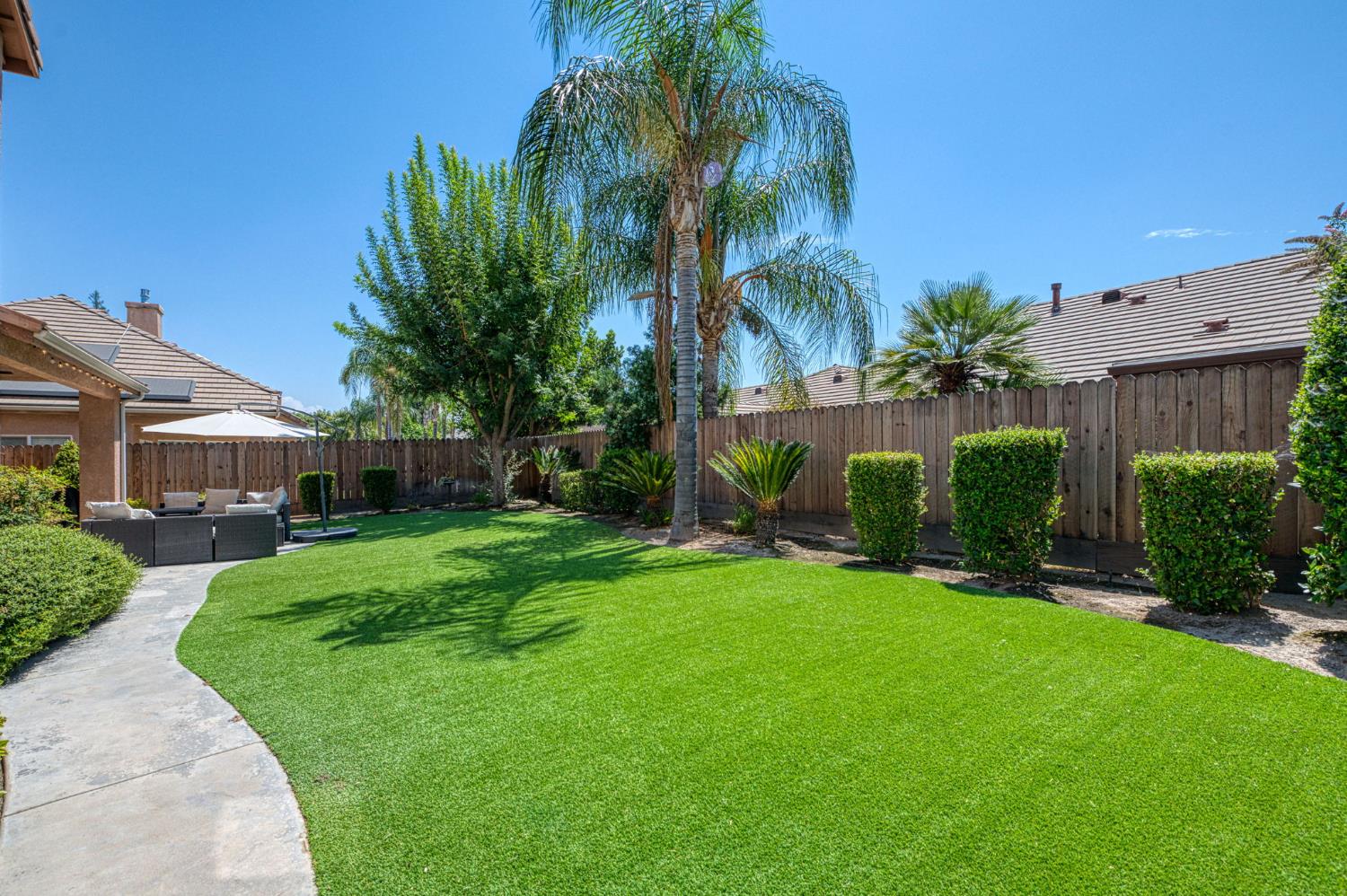 1173 E Carnoustie Ave, Fresno, CA 93730