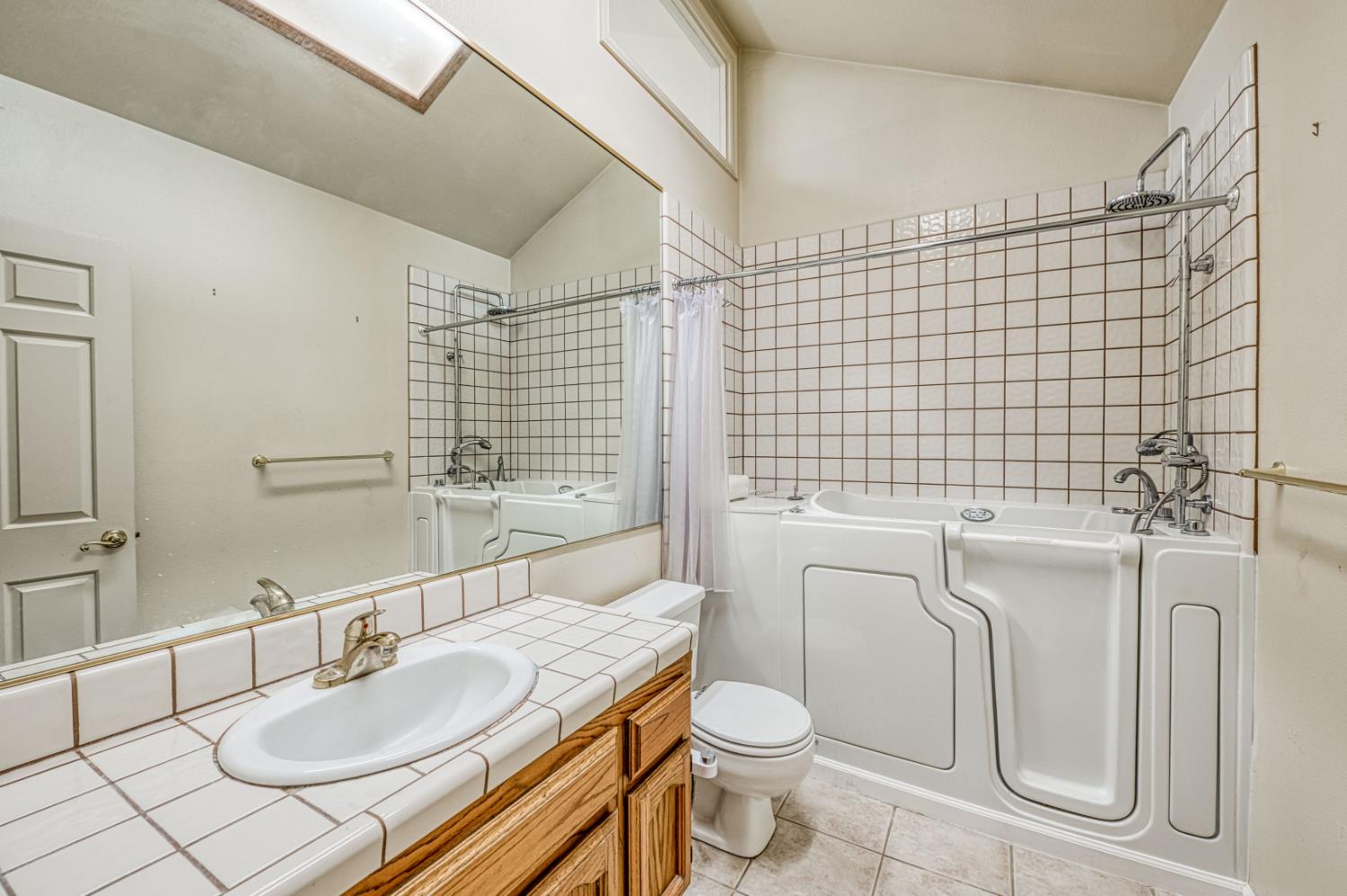 1229 W Bullard Ave #130, Fresno, CA 93711