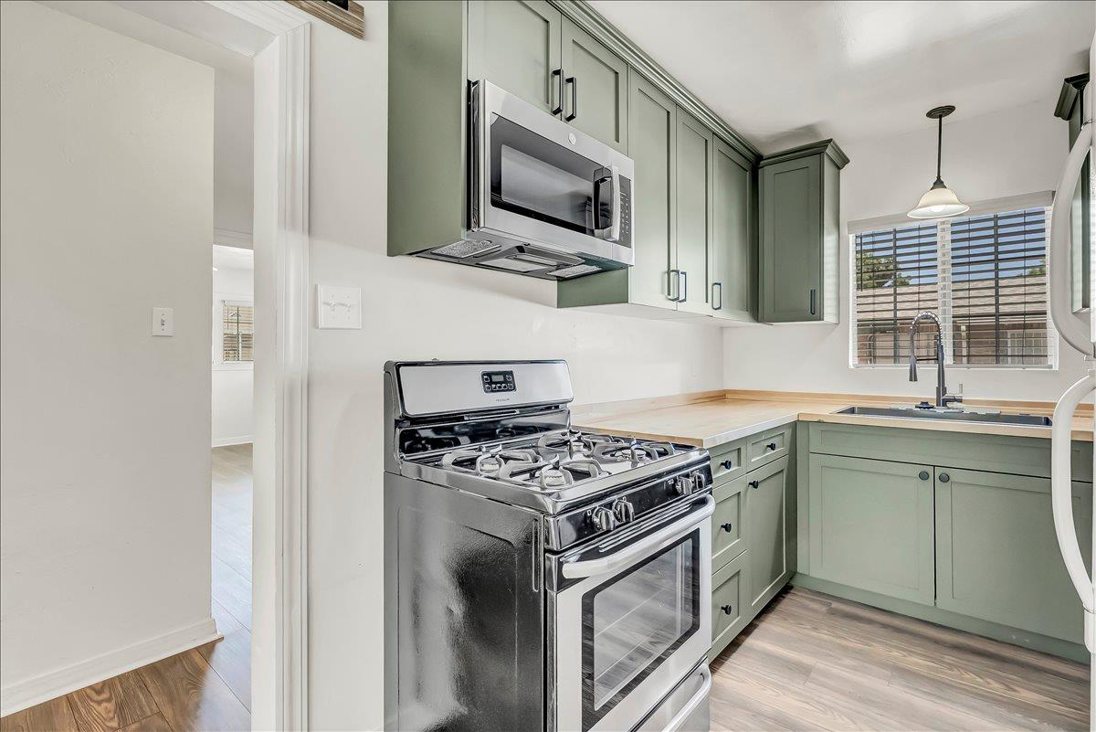 109 Lorita Way, Hanford, CA 93230