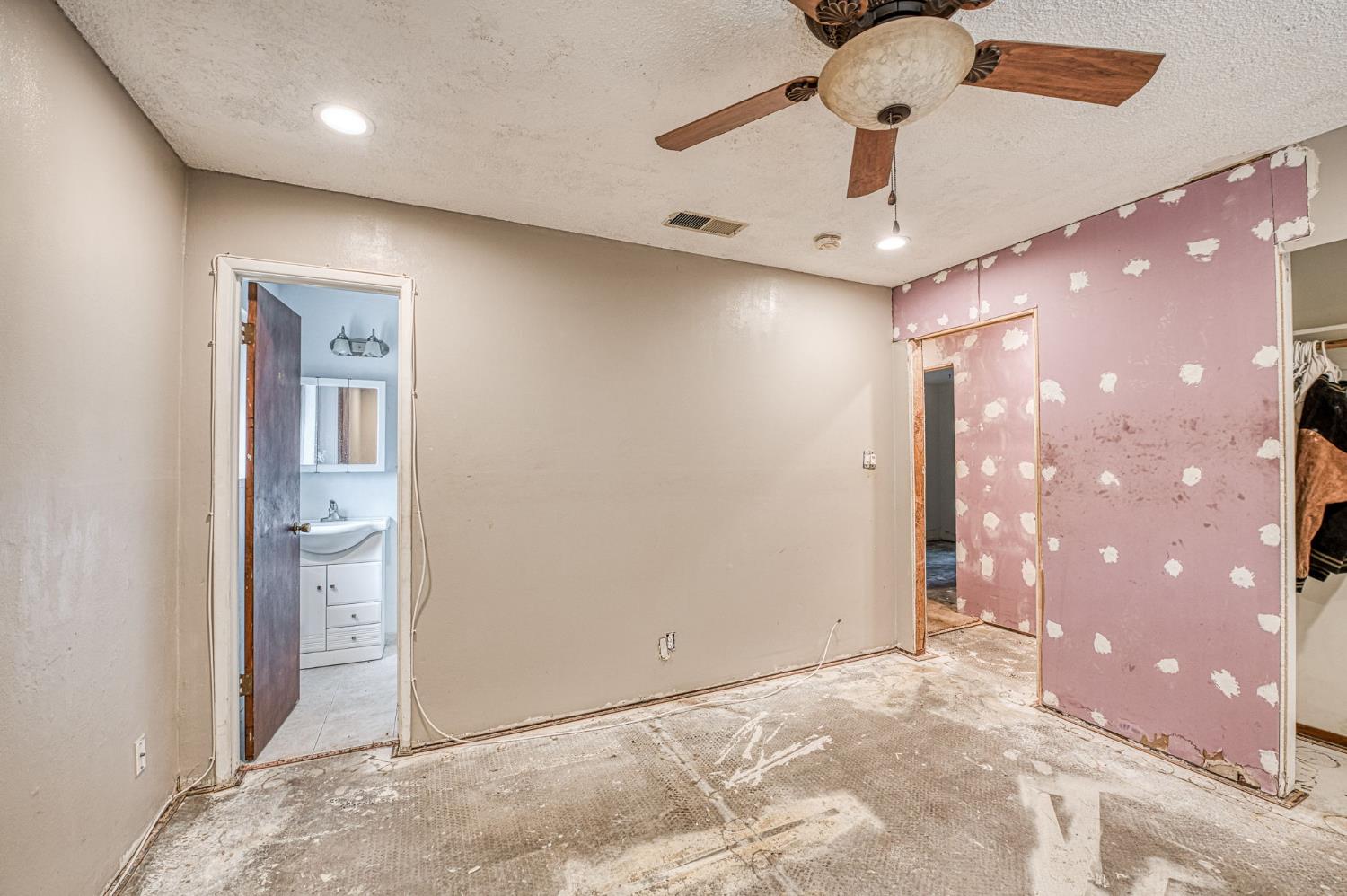 3498 Virginia St, Atwater, CA 95301