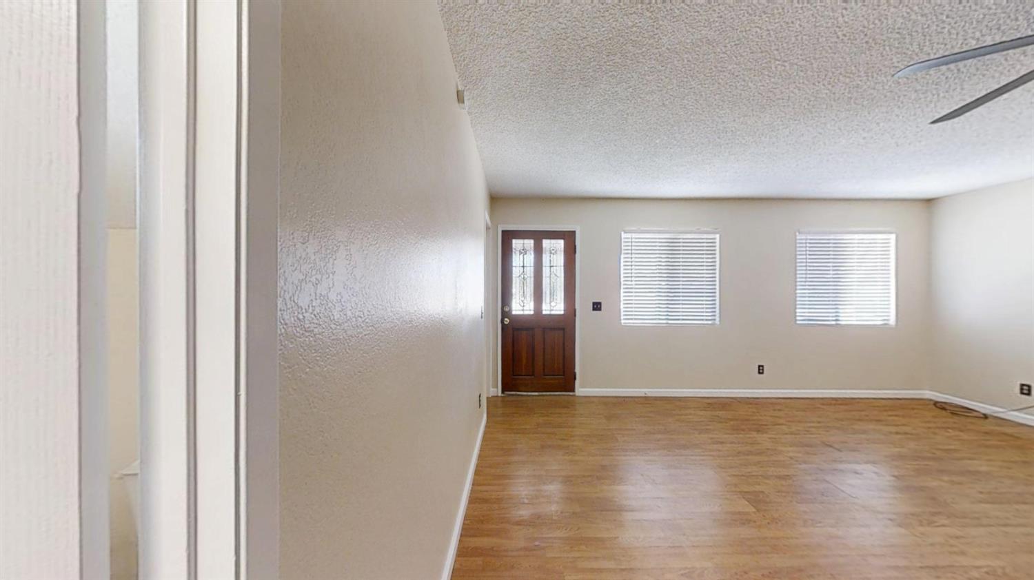 272 Hoover St, Coalinga, CA 93210