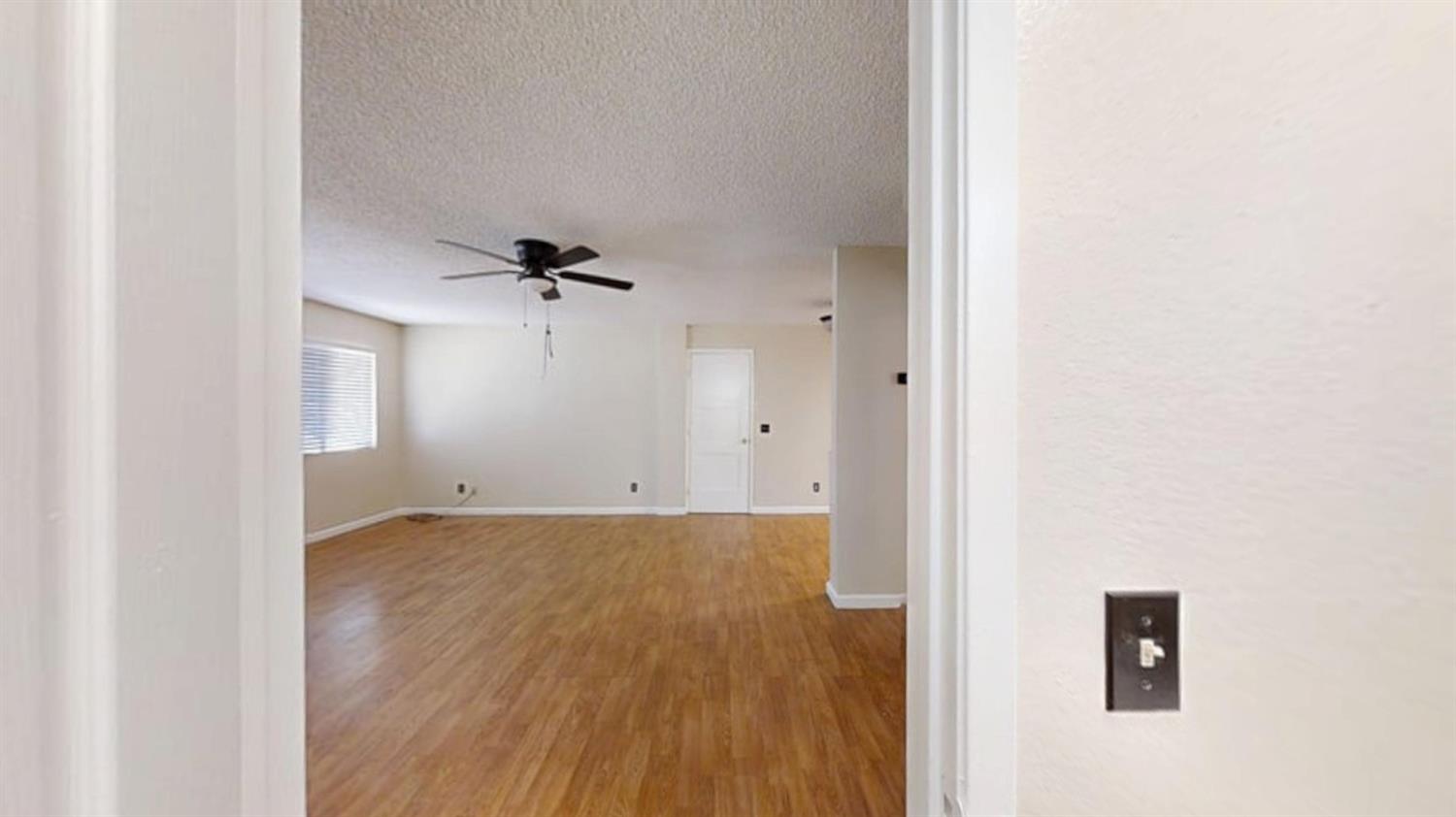 272 Hoover St, Coalinga, CA 93210
