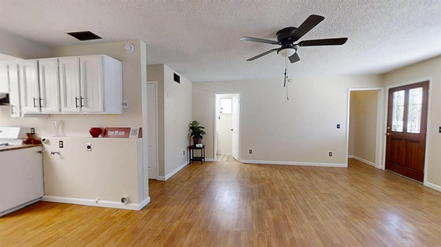 272 Hoover St, Coalinga, CA 93210