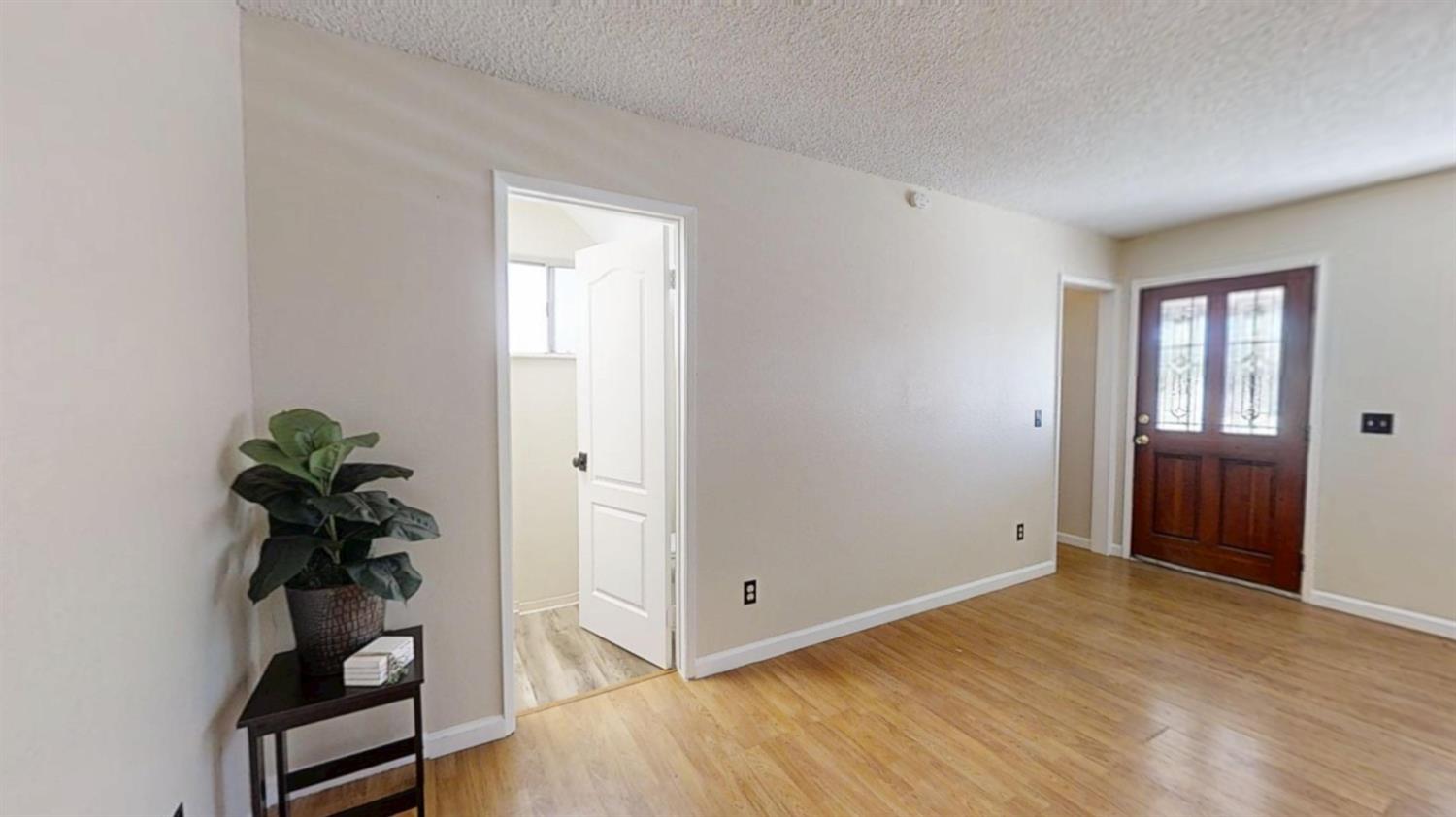 272 Hoover St, Coalinga, CA 93210