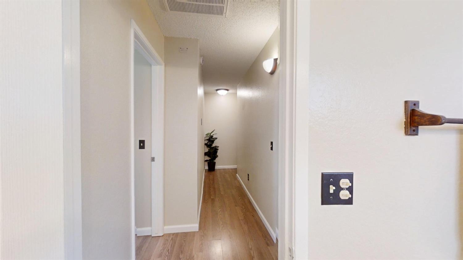 272 Hoover St, Coalinga, CA 93210
