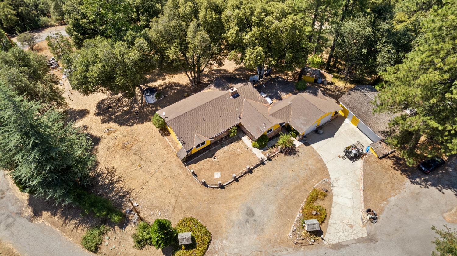 51711 S Ponderosa Way, Oakhurst, CA 93644