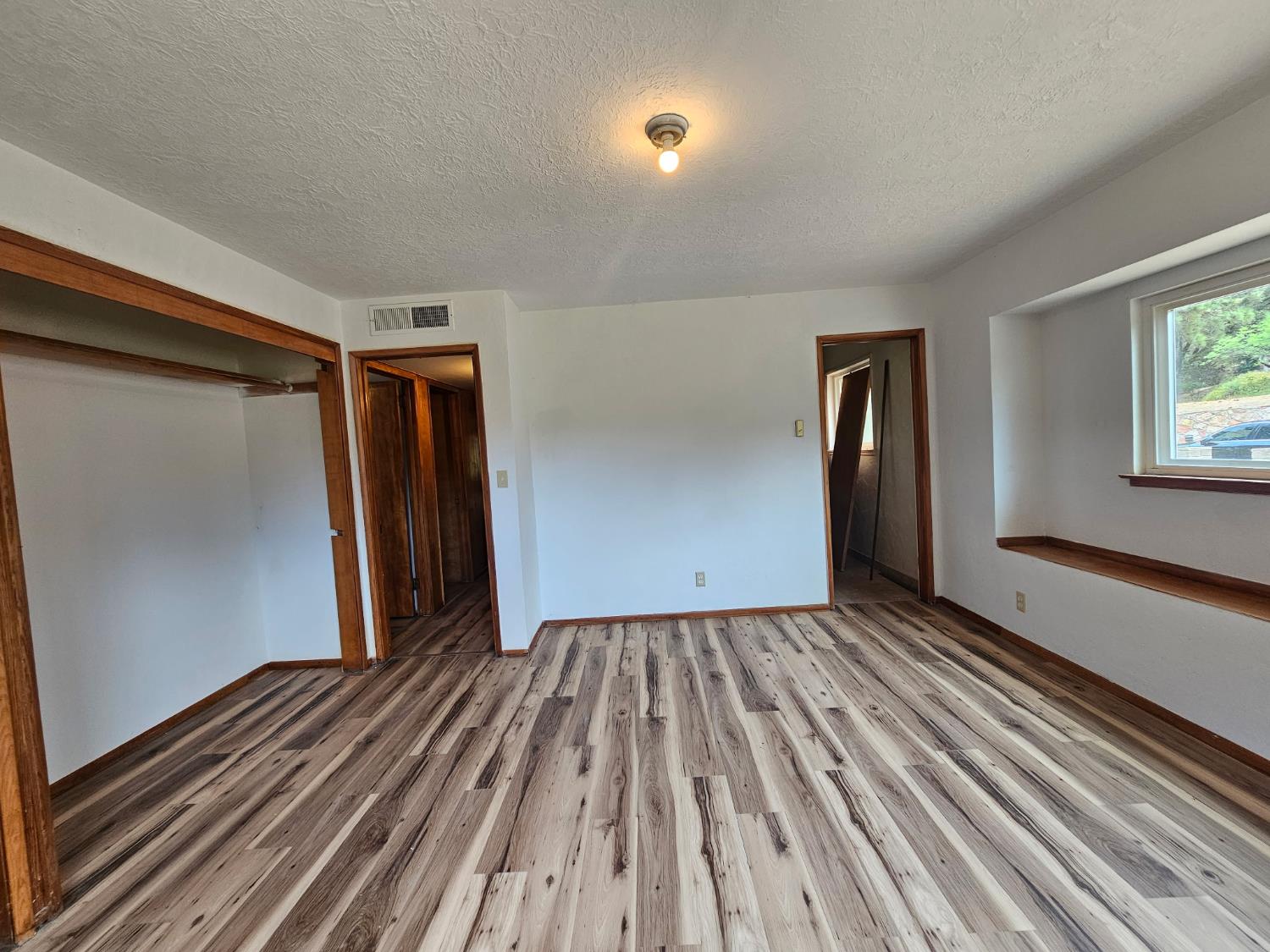 51711 S Ponderosa Way, Oakhurst, CA 93644