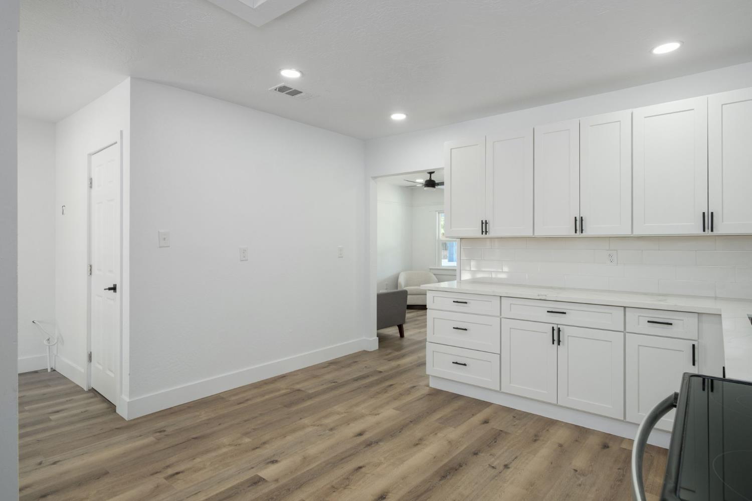 3141 E Butler Ave, Fresno, CA 93702