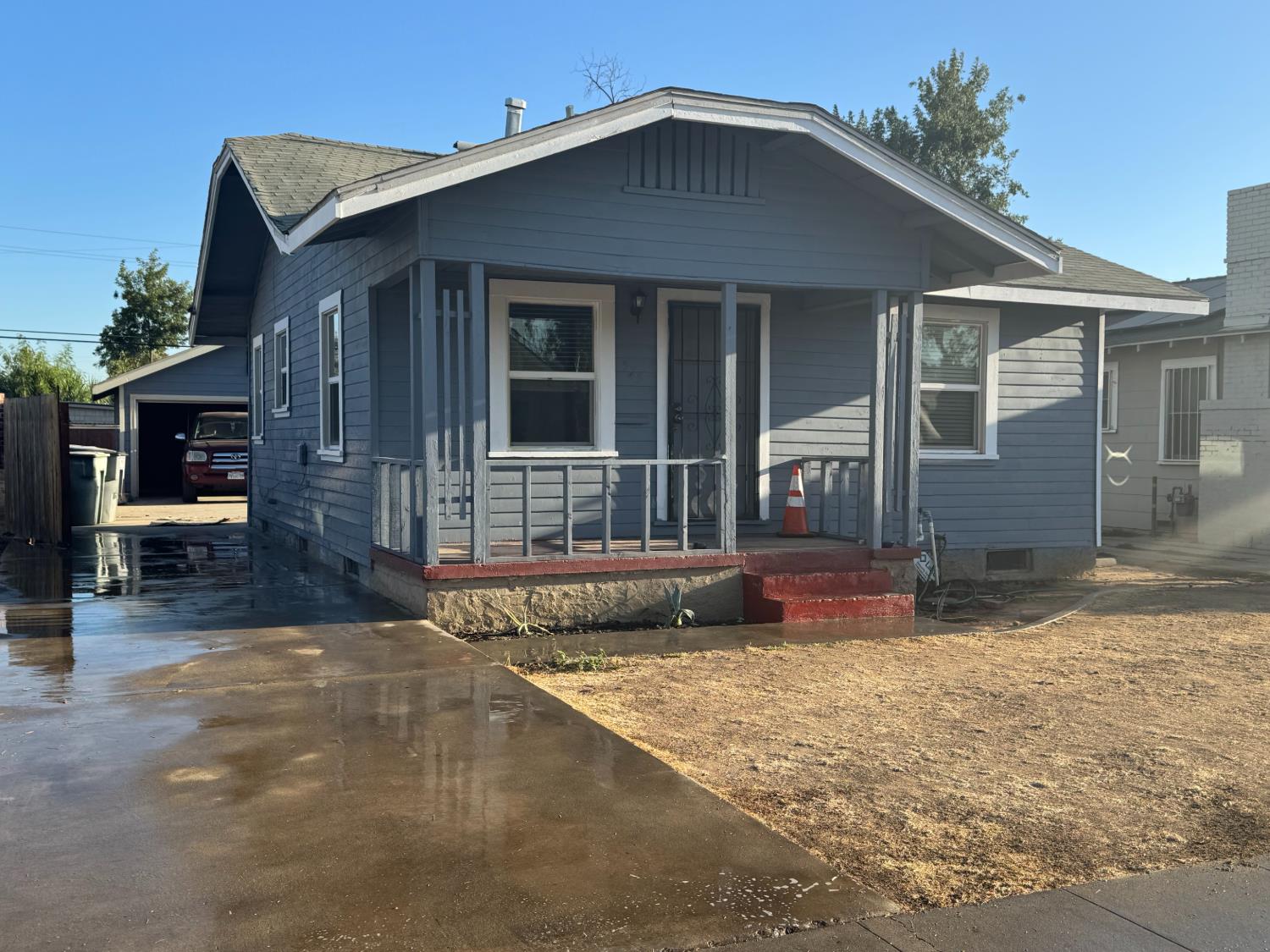 575 W Weldon Ave, Fresno, CA 93705