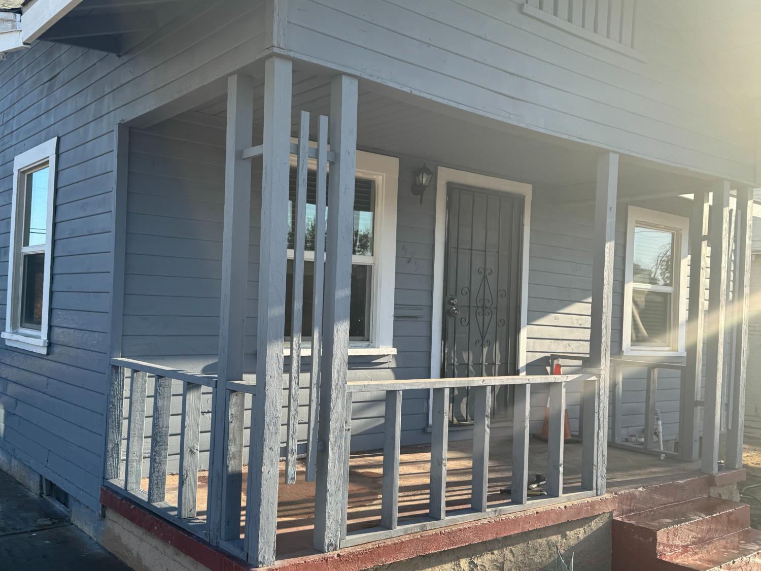 575 W Weldon Ave, Fresno, CA 93705