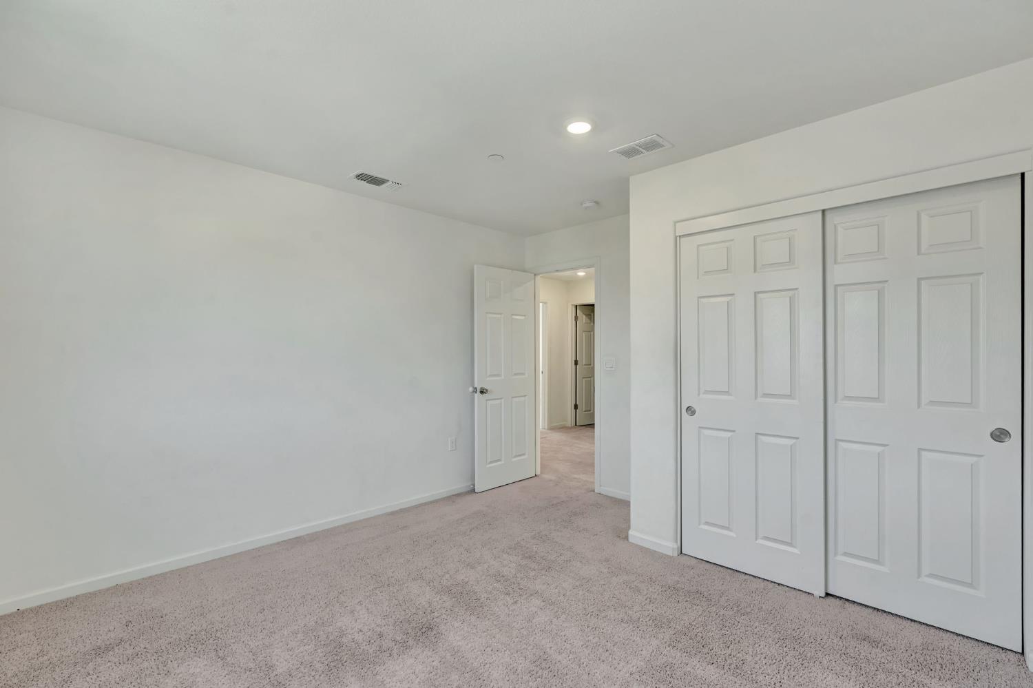 6627 E Madison Ave, Fresno, CA 93727