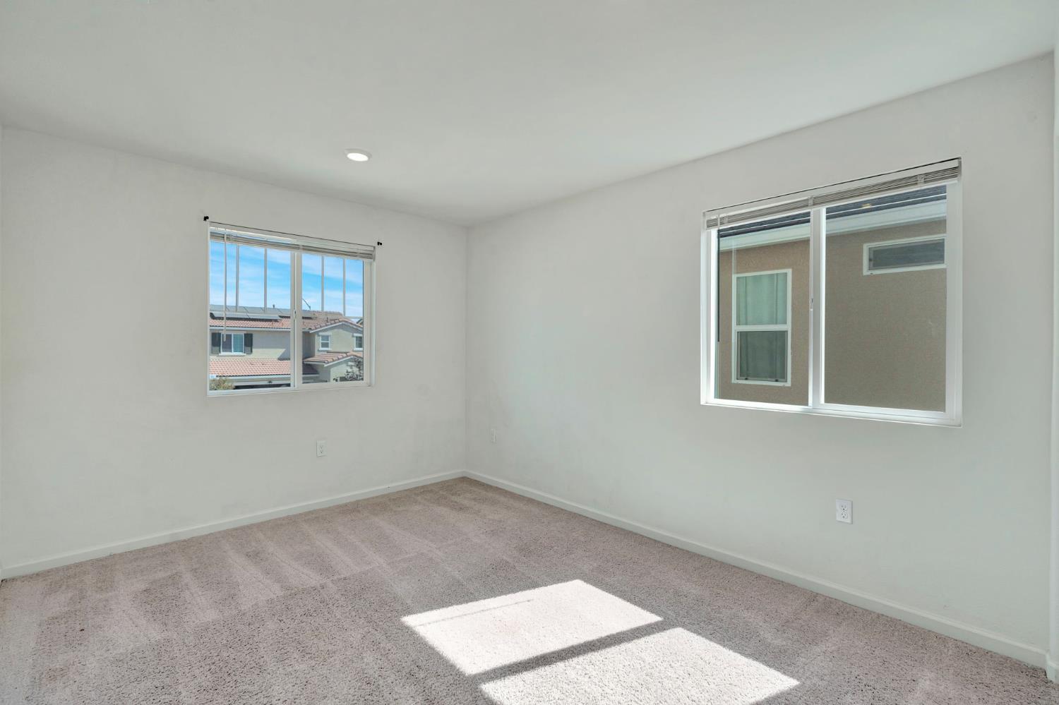 6627 E Madison Ave, Fresno, CA 93727