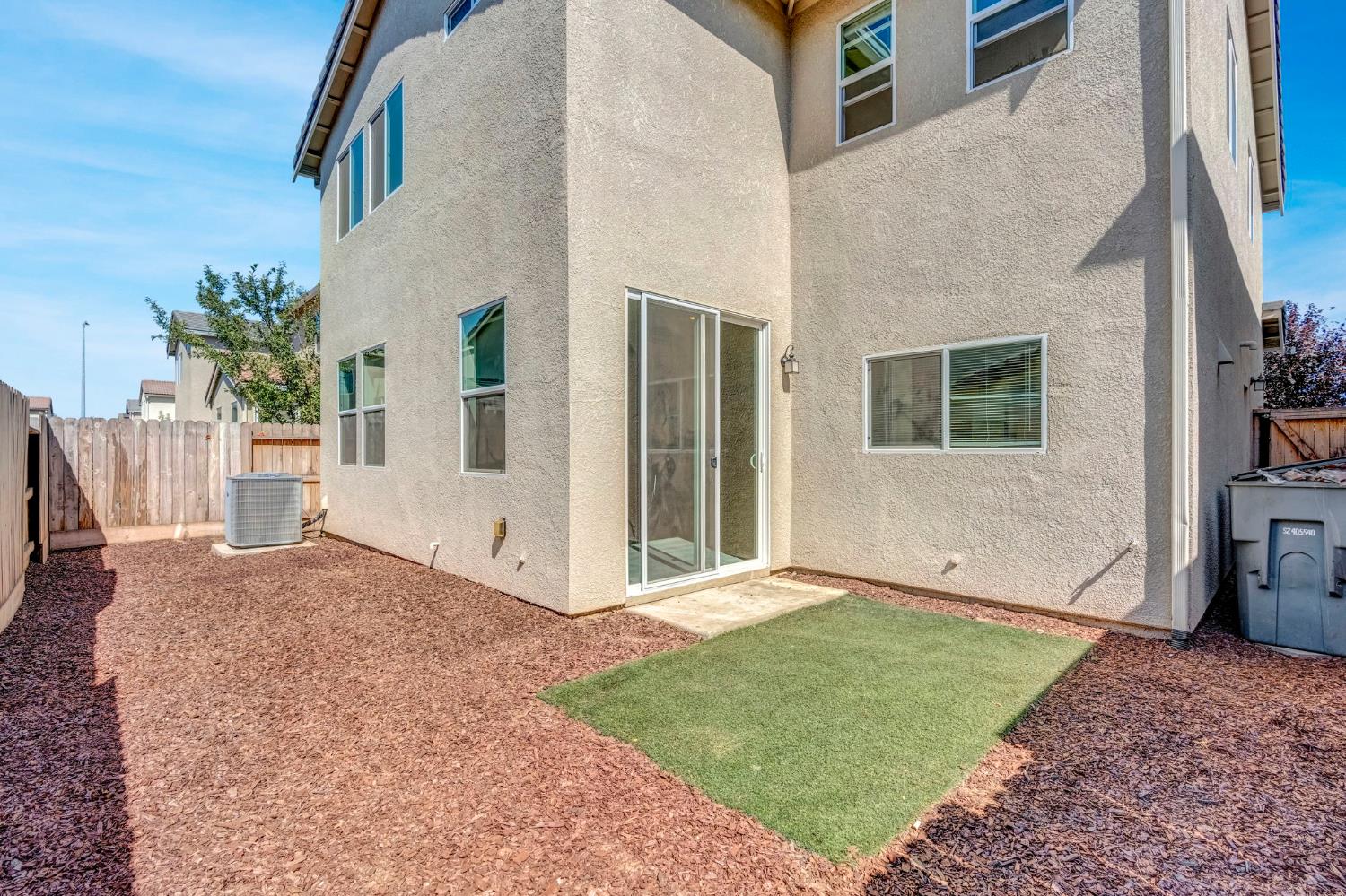 6627 E Madison Ave, Fresno, CA 93727