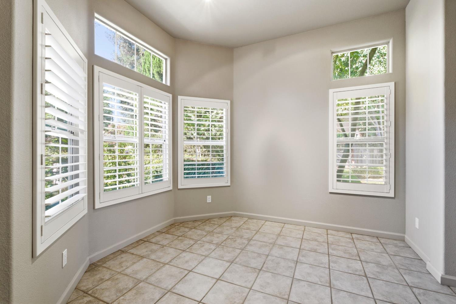 4626 W Polo Creek Ct, Fresno, CA 93722