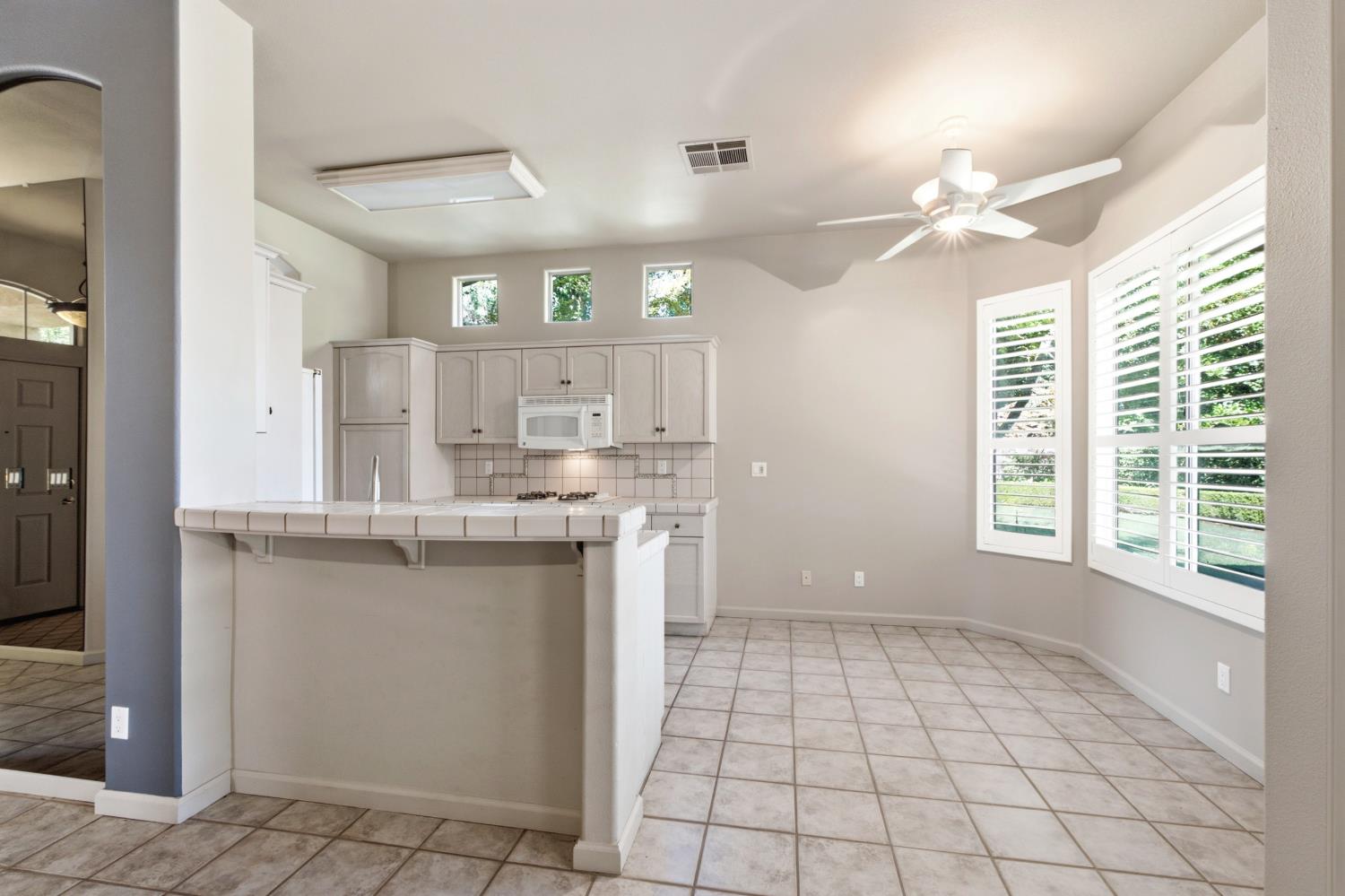 4626 W Polo Creek Ct, Fresno, CA 93722