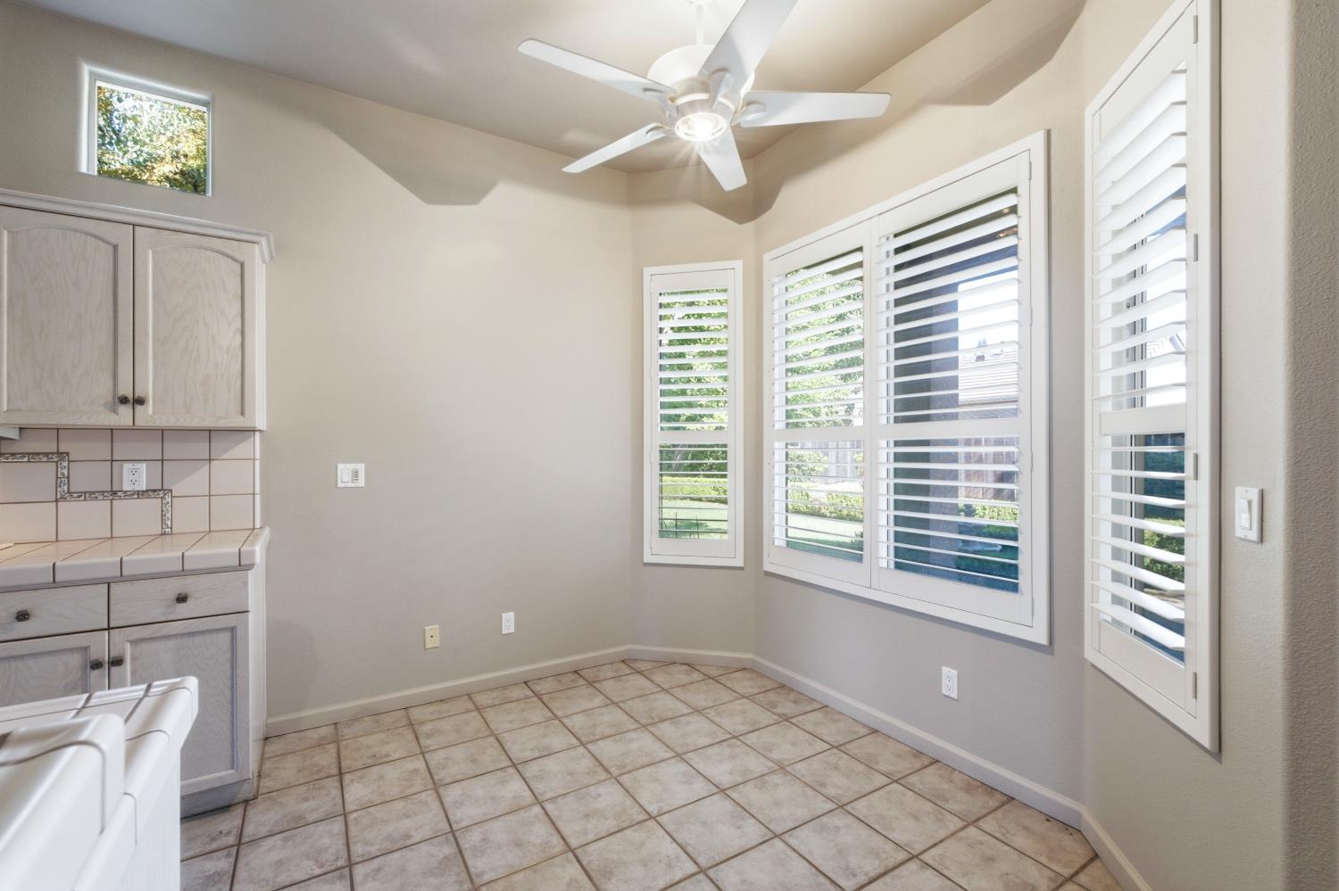 4626 W Polo Creek Ct, Fresno, CA 93722