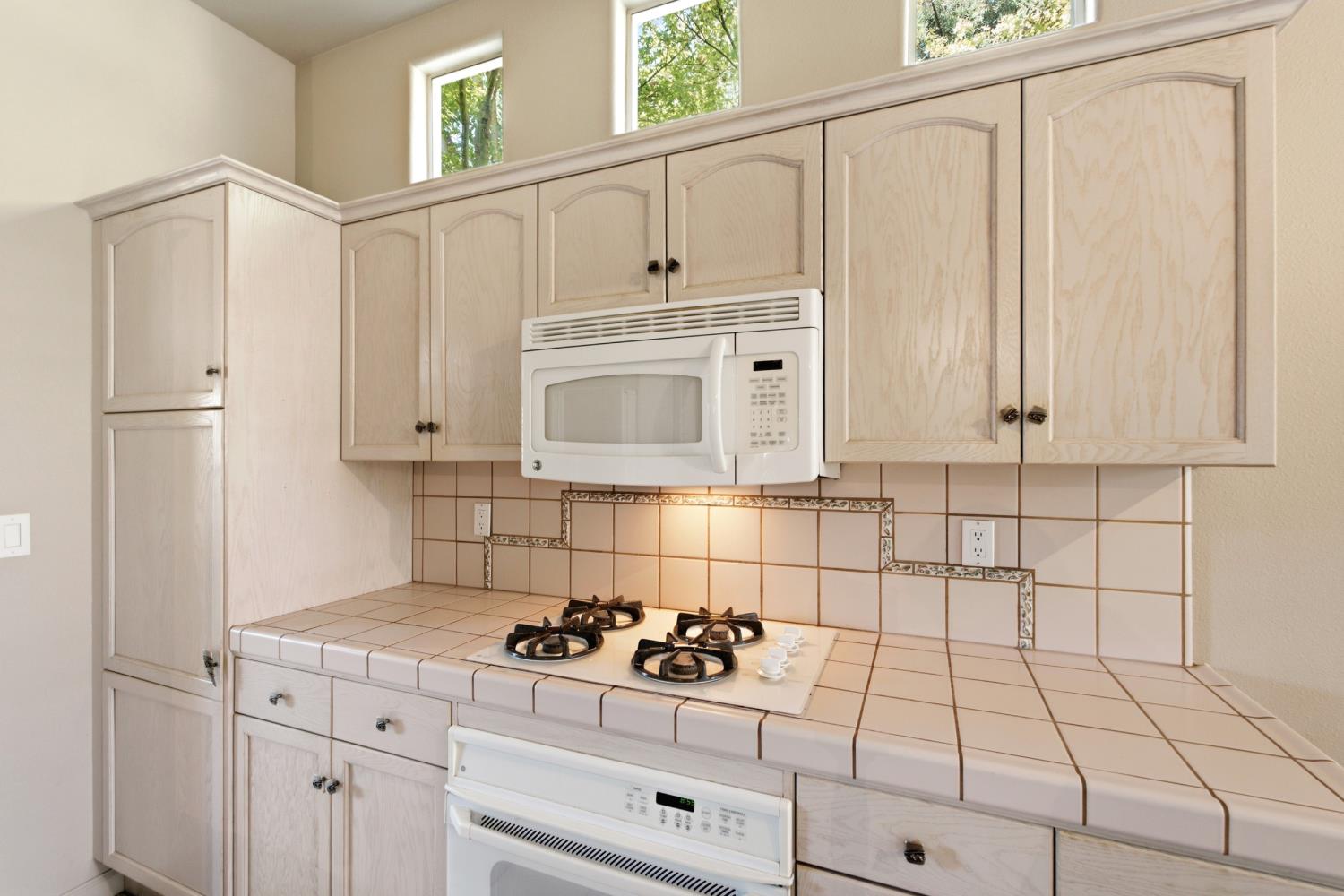 4626 W Polo Creek Ct, Fresno, CA 93722