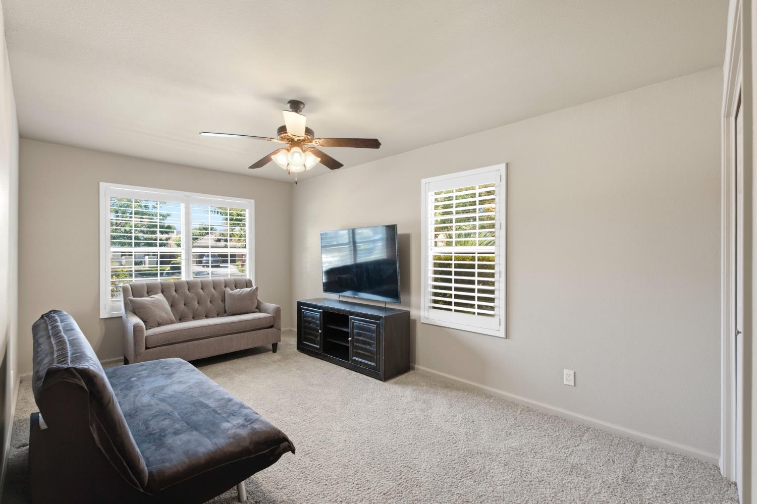 4626 W Polo Creek Ct, Fresno, CA 93722
