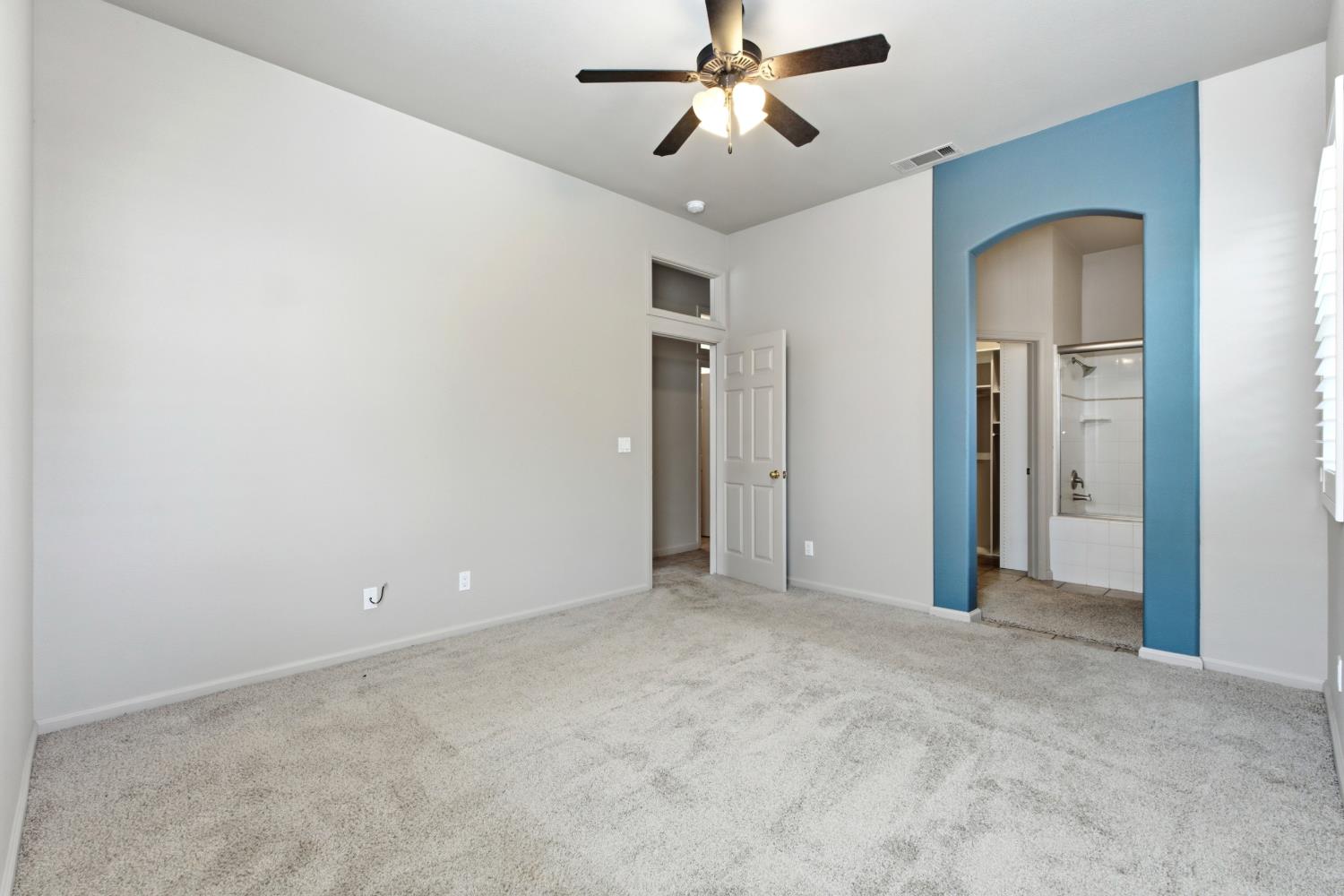 4626 W Polo Creek Ct, Fresno, CA 93722