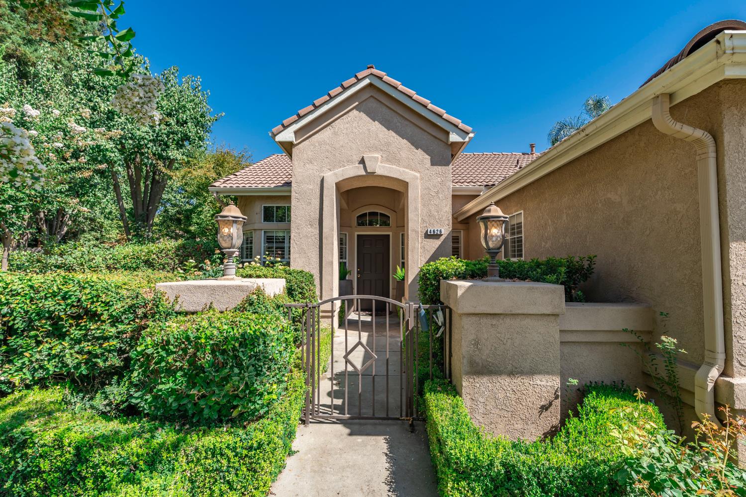 4626 W Polo Creek Ct, Fresno, CA 93722