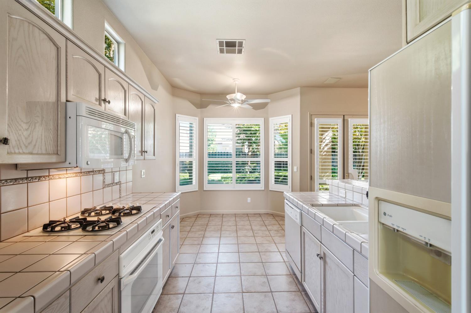 4626 W Polo Creek Ct, Fresno, CA 93722