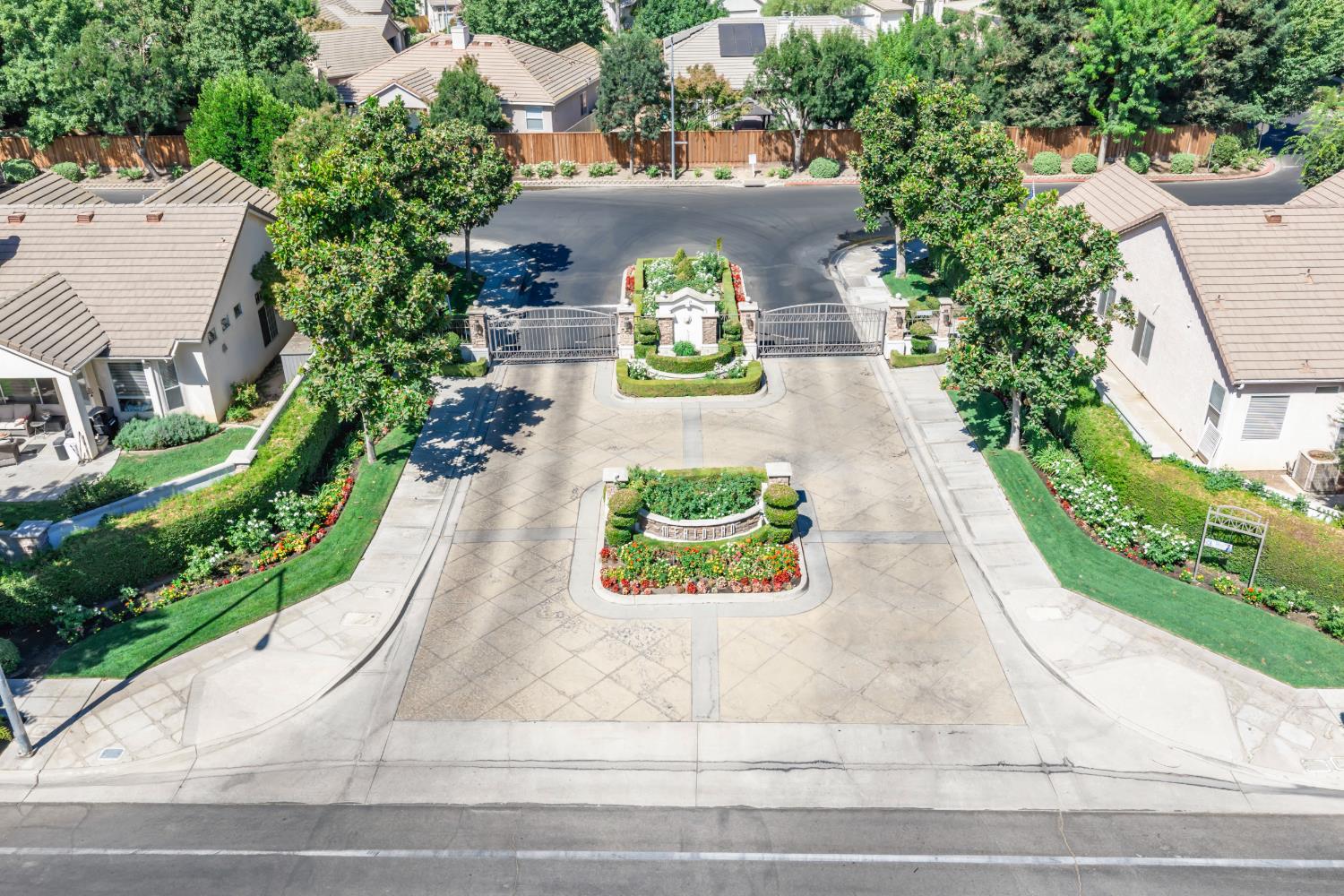 4626 W Polo Creek Ct, Fresno, CA 93722