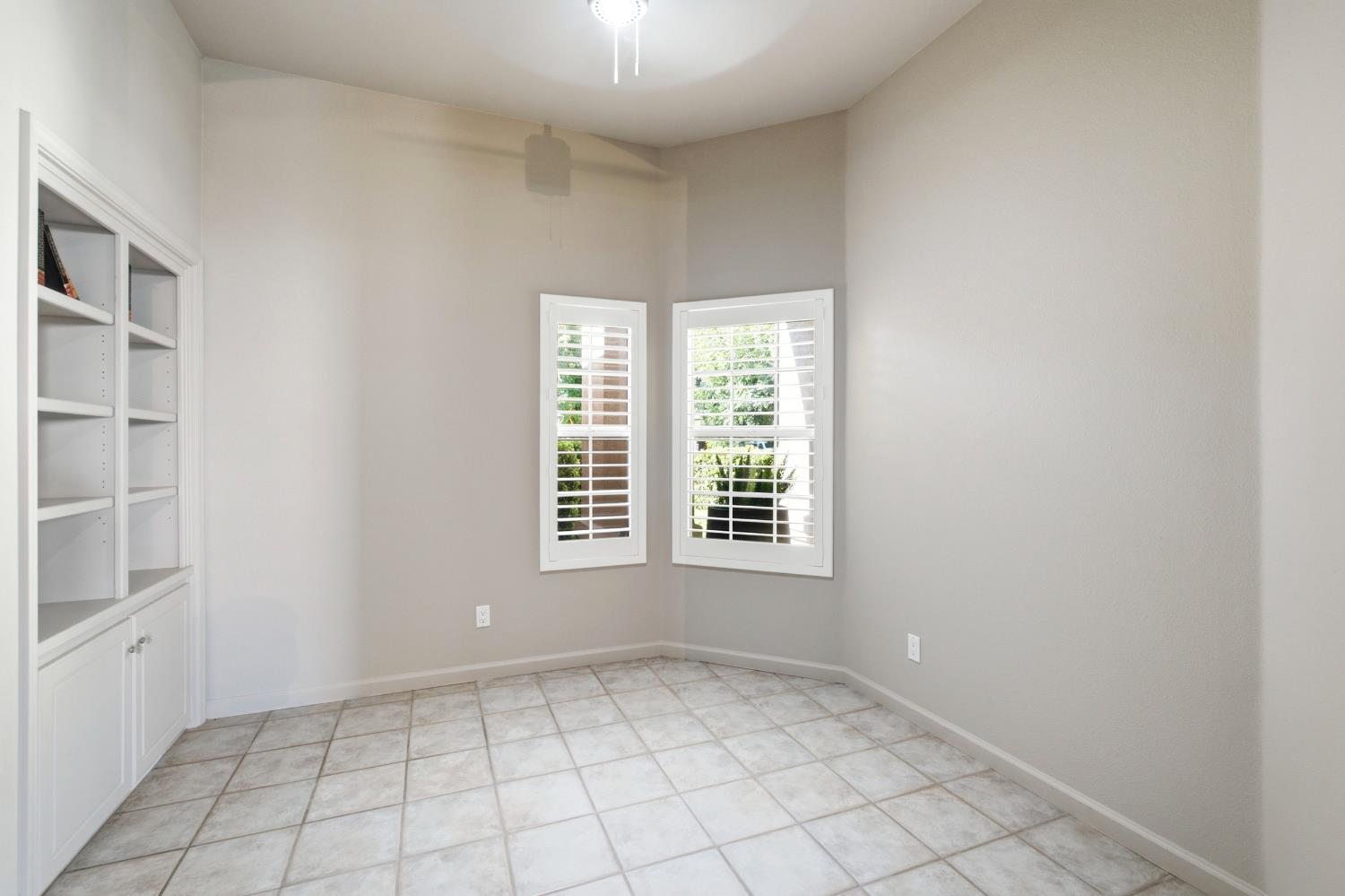 4626 W Polo Creek Ct, Fresno, CA 93722