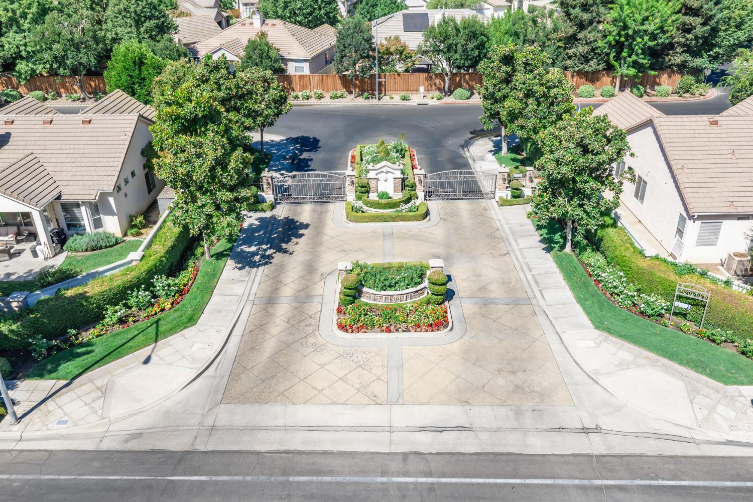 4626 W Polo Creek Ct, Fresno, CA 93722