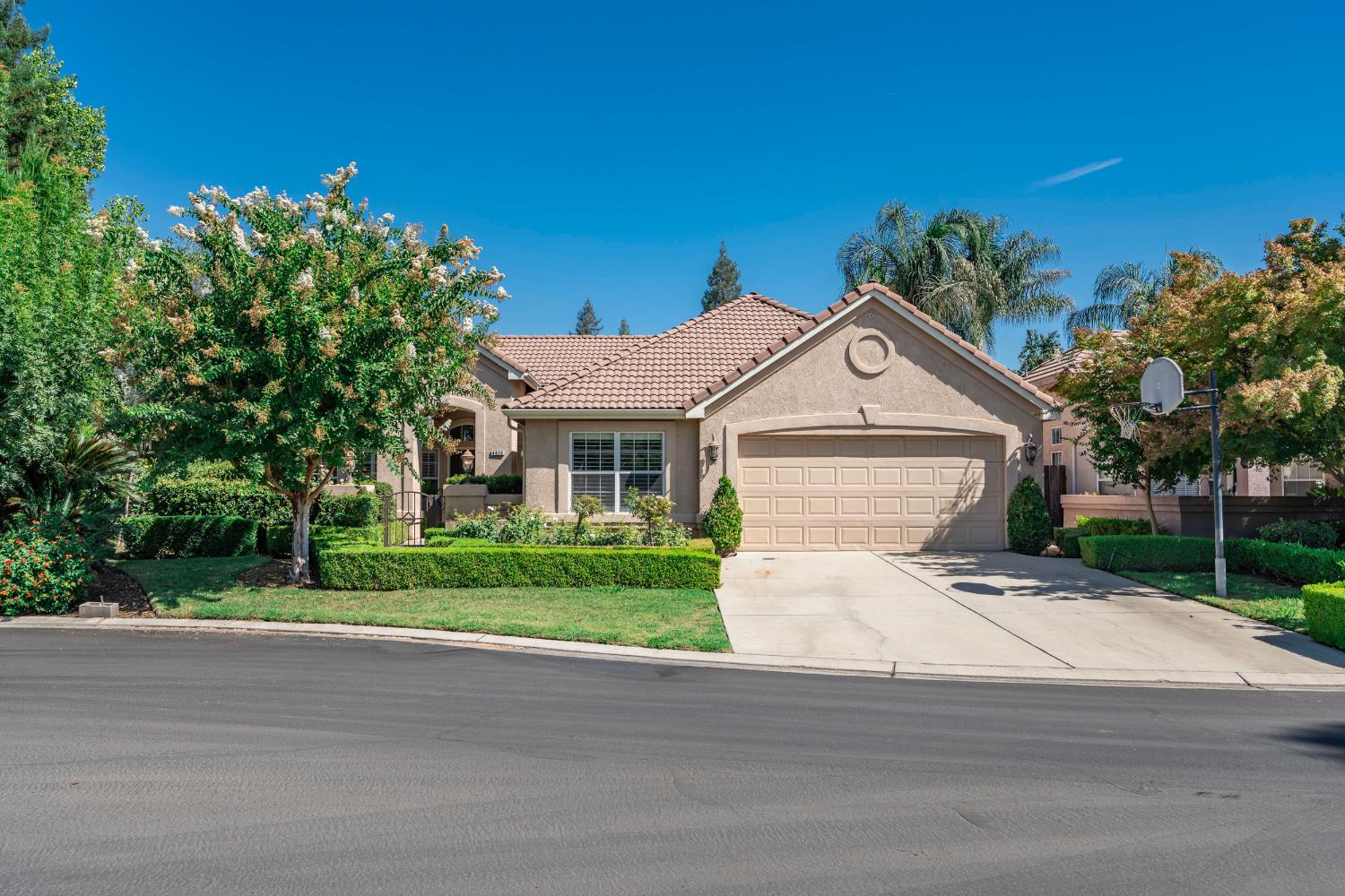 4626 W Polo Creek Ct, Fresno, CA 93722