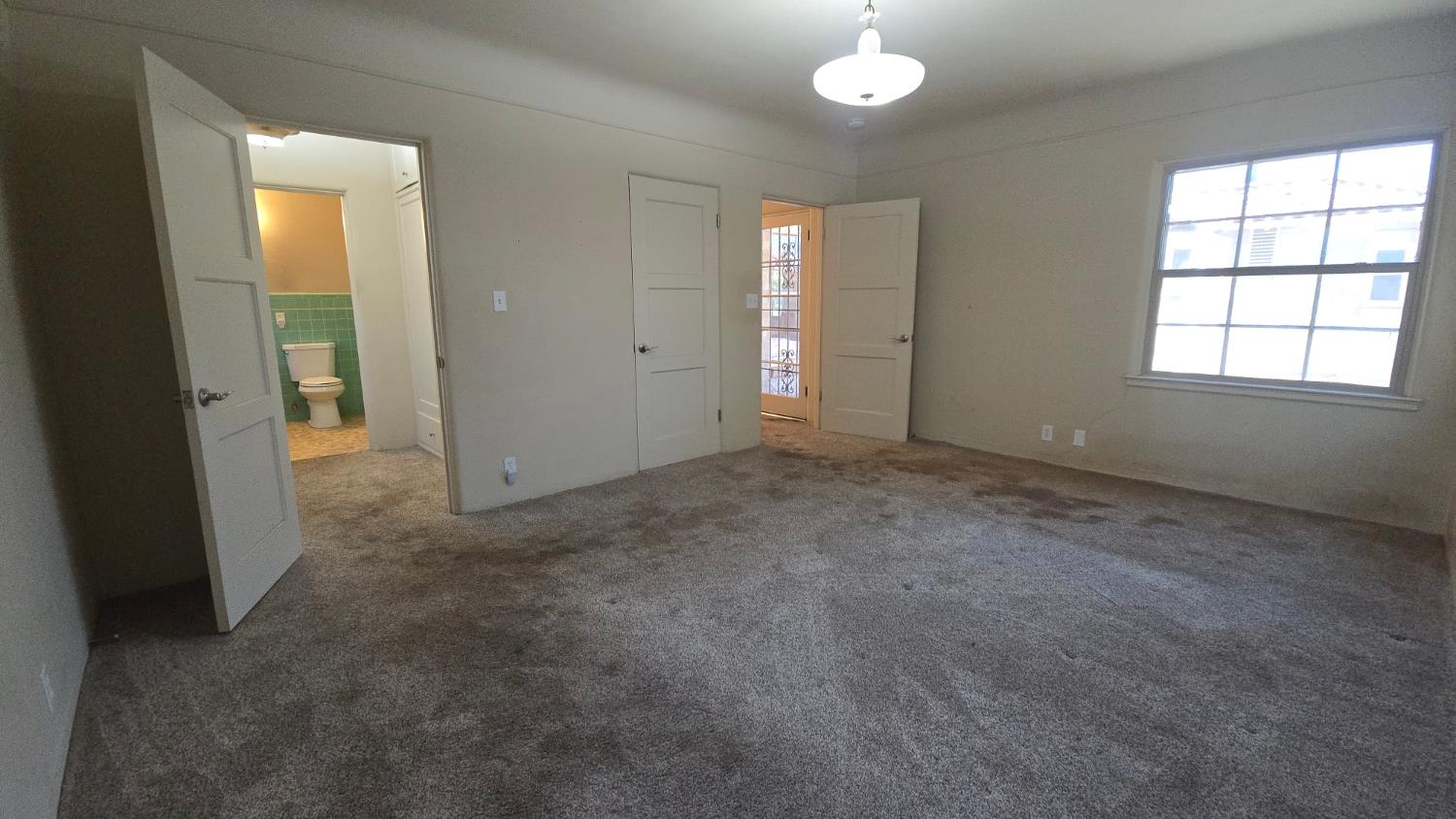 3966 Huntington Blvd, Fresno, CA 93702