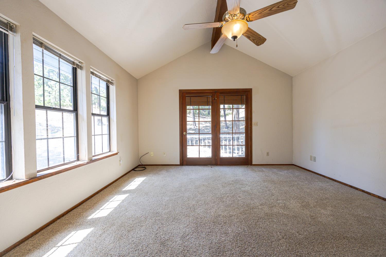 36232 Finegold Creek Dr, North Fork, CA 93643