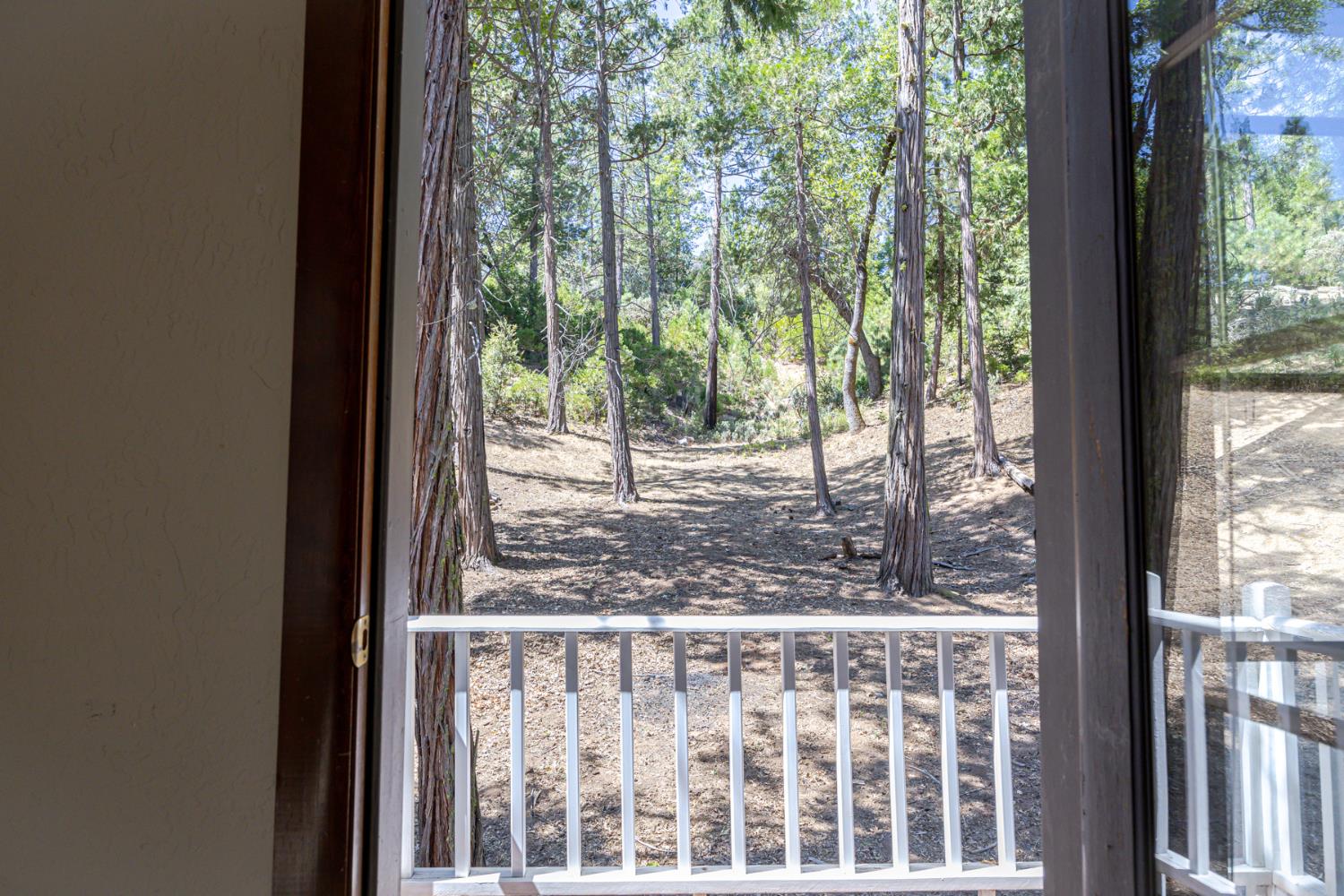36232 Finegold Creek Dr, North Fork, CA 93643