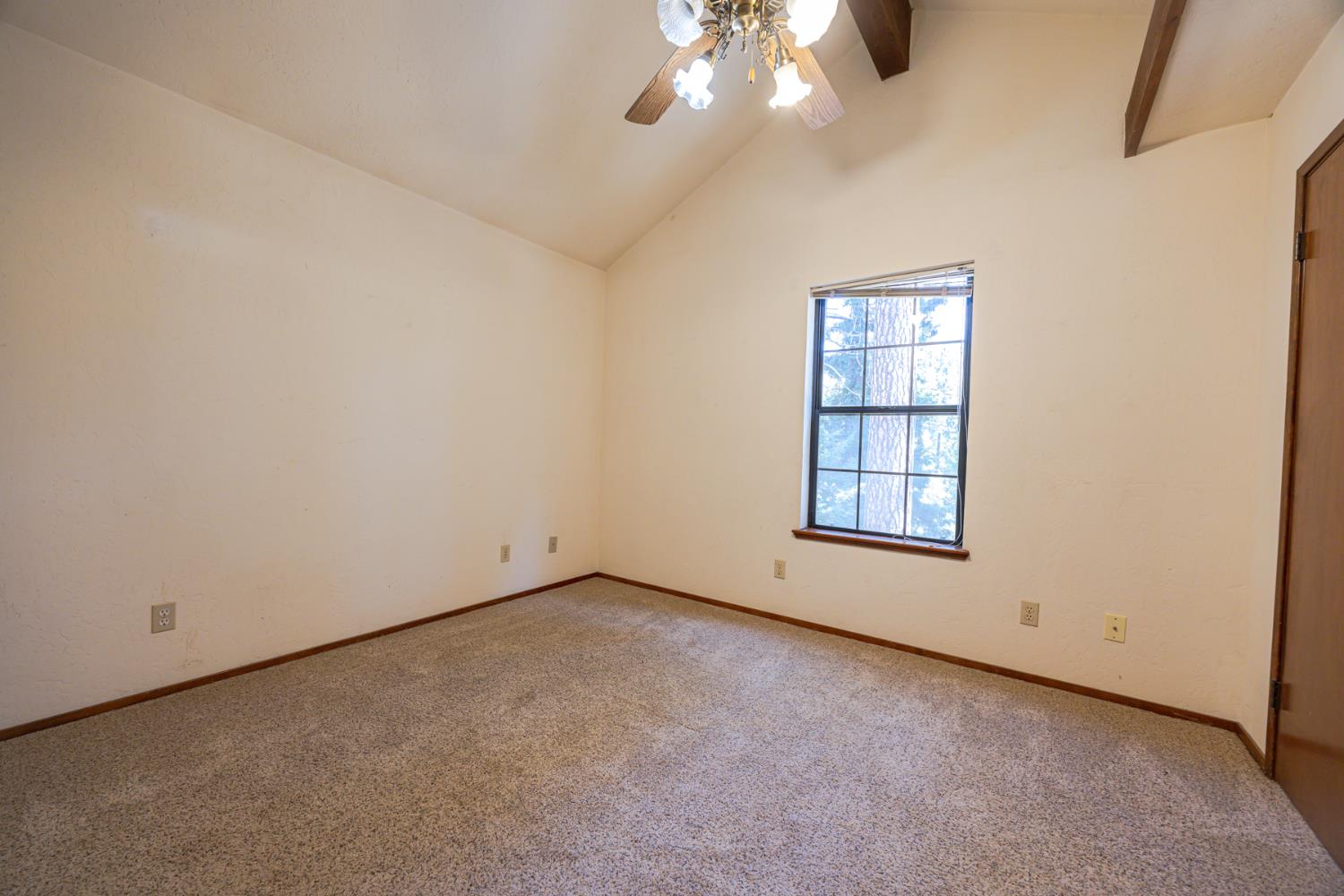 36232 Finegold Creek Dr, North Fork, CA 93643