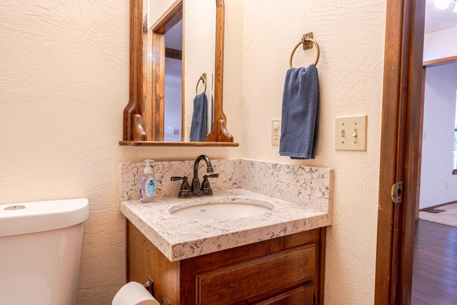 36232 Finegold Creek Dr, North Fork, CA 93643