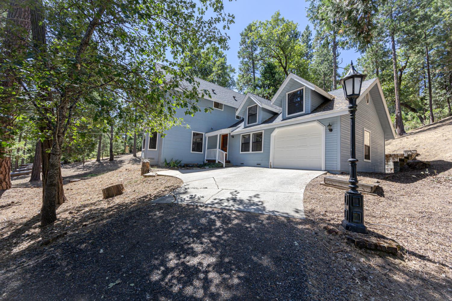 36232 Finegold Creek Dr, North Fork, CA 93643