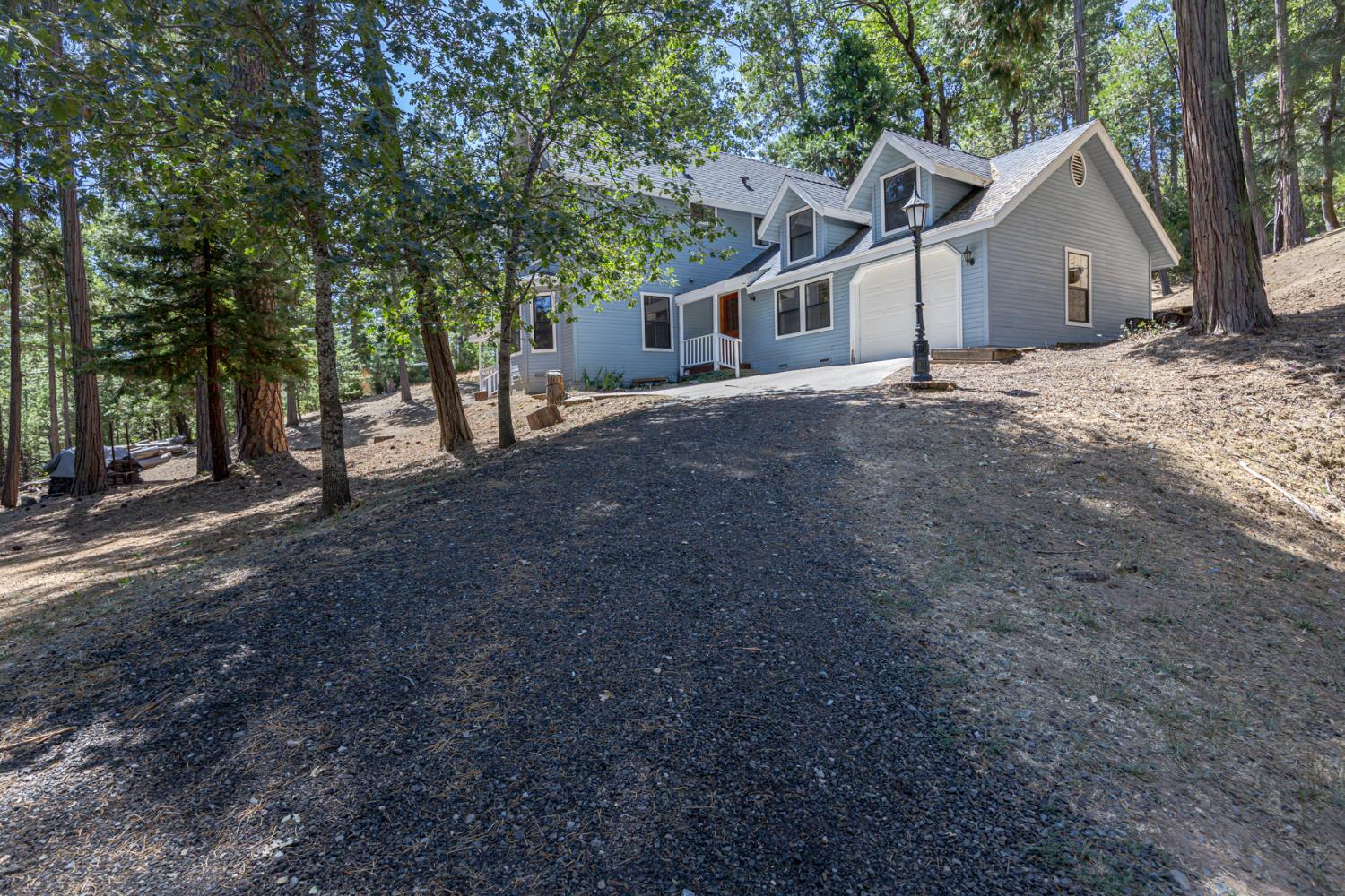 36232 Finegold Creek Dr, North Fork, CA 93643