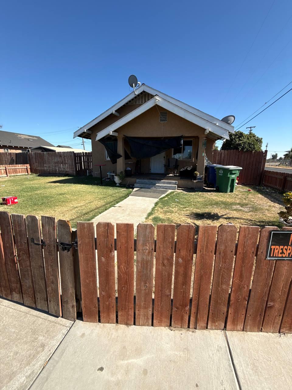 20391 3rd St, Stratford, CA 93266