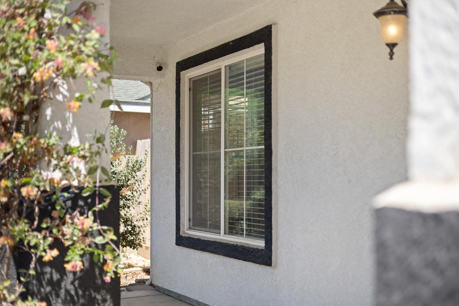 2874 W Porter Ct, Visalia, CA 93291