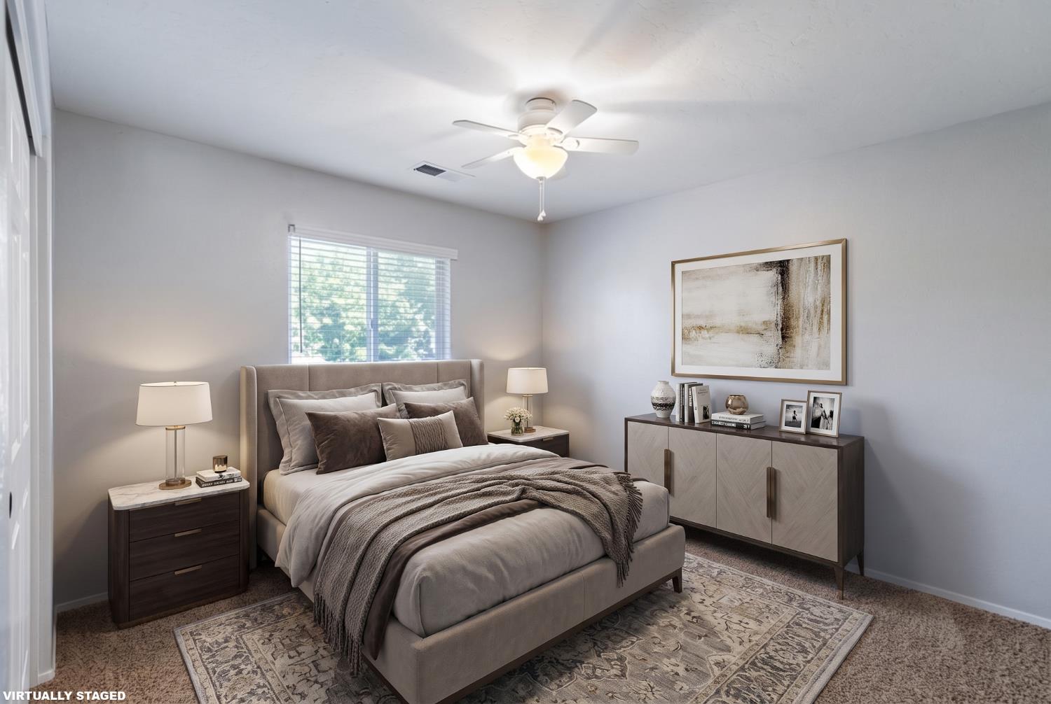 2874 W Porter Ct, Visalia, CA 93291